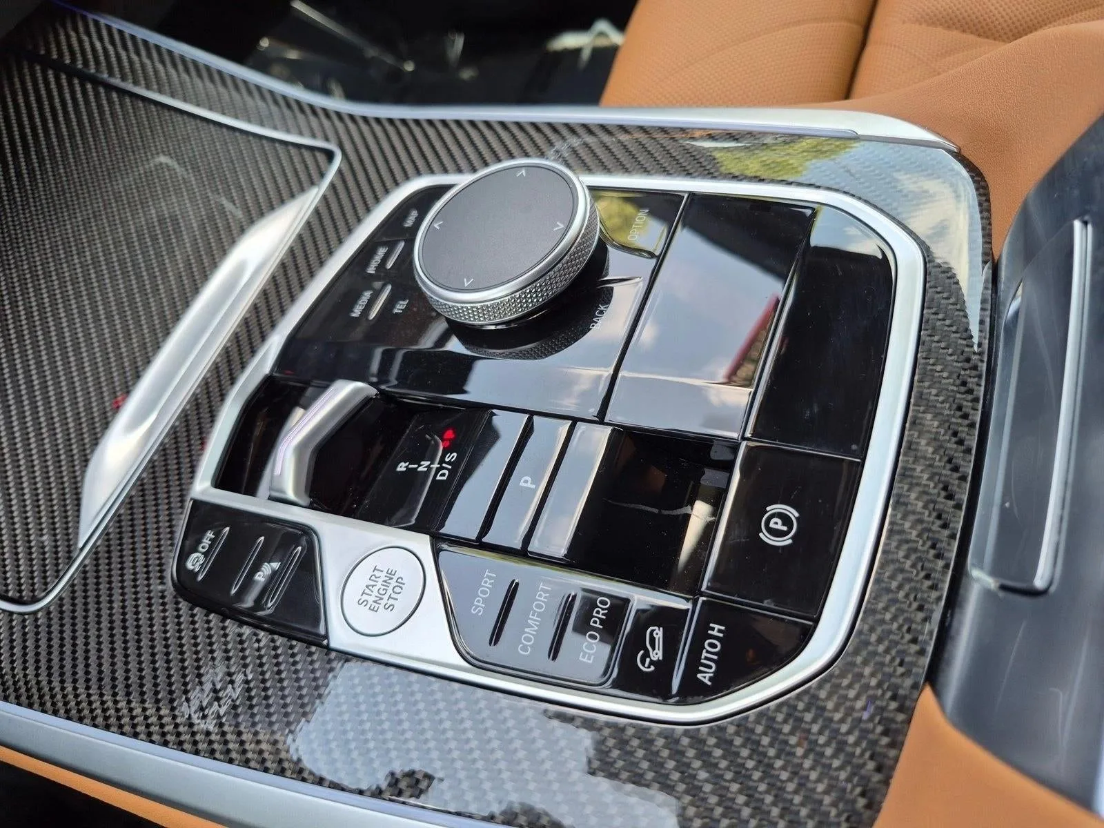 2025 BMW X5 M60i photo 12