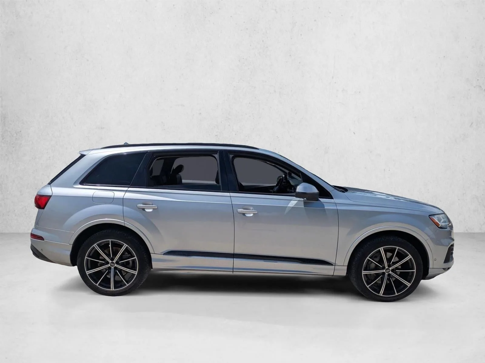 2021 Audi Q7 Premium Plus 55 TFSI quattro photo 4