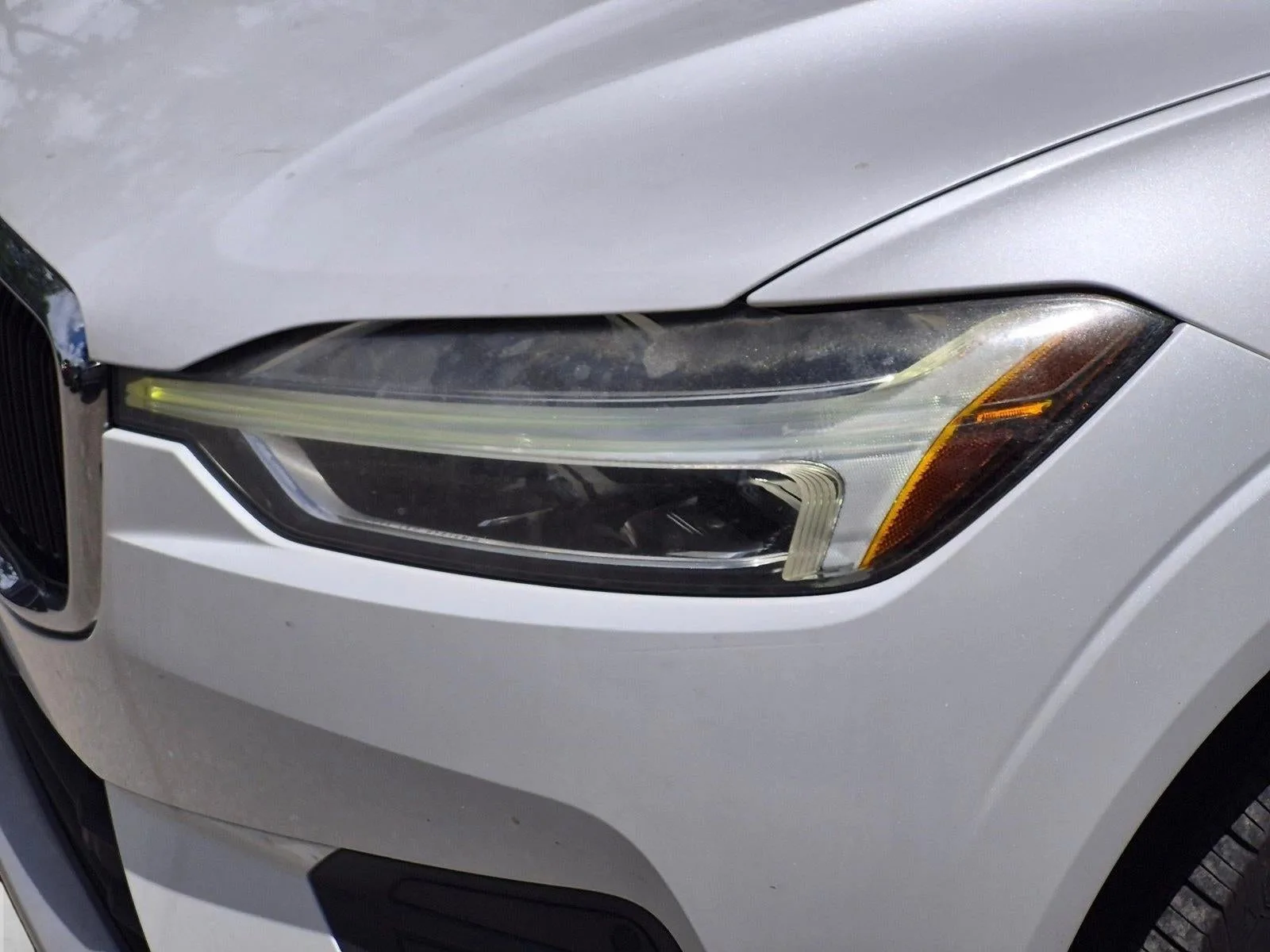 2019 Volvo XC60 T5 Momentum photo 7