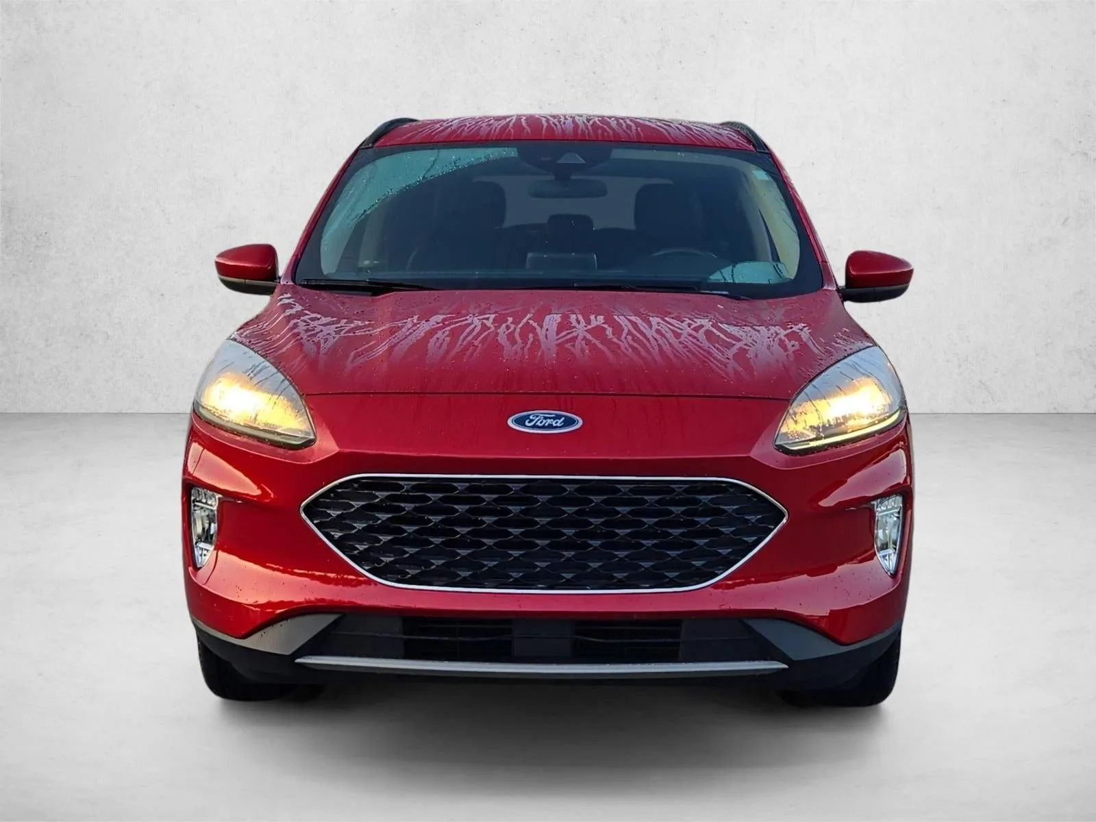 2020 Ford Escape SEL FWD photo 2