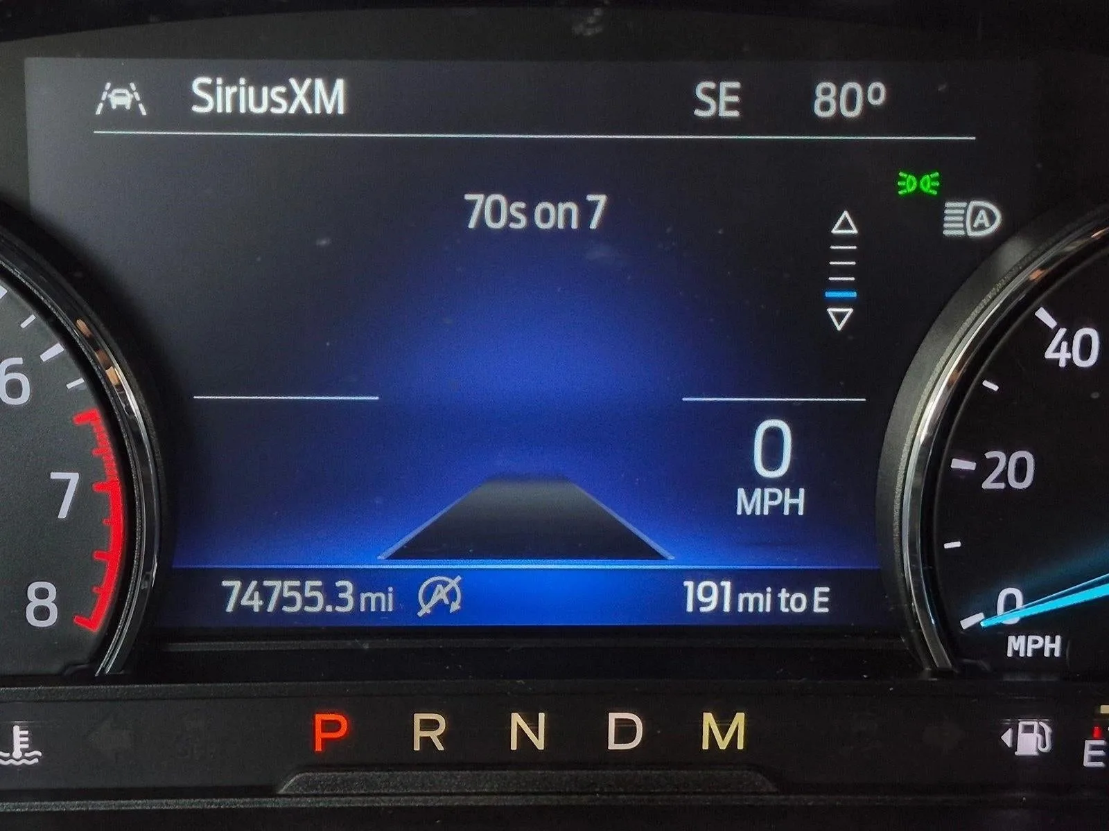 2020 Ford Explorer XLT RWD photo 10