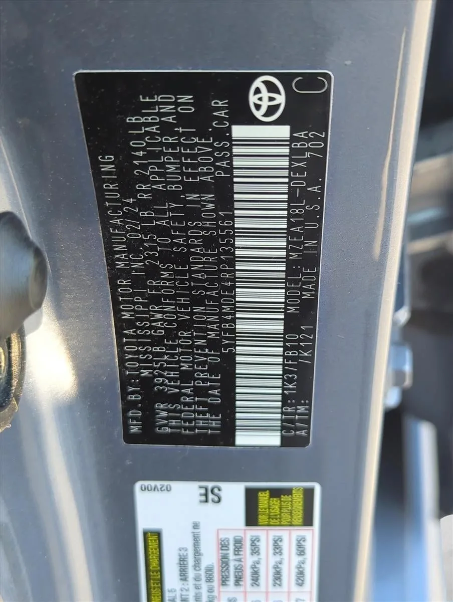 2024 Toyota Corolla LE CVT (Natl) photo 2