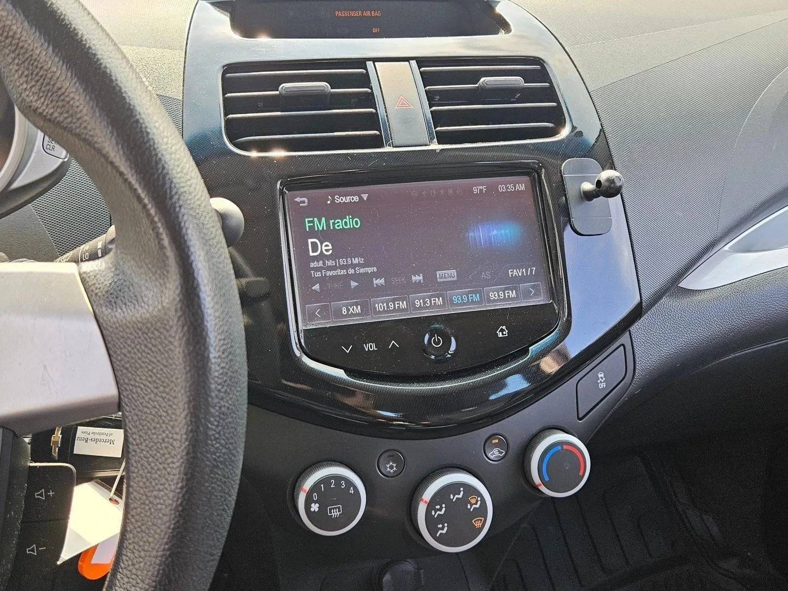 2015 Chevrolet Spark Hatch 1LT (Automatic) photo 9