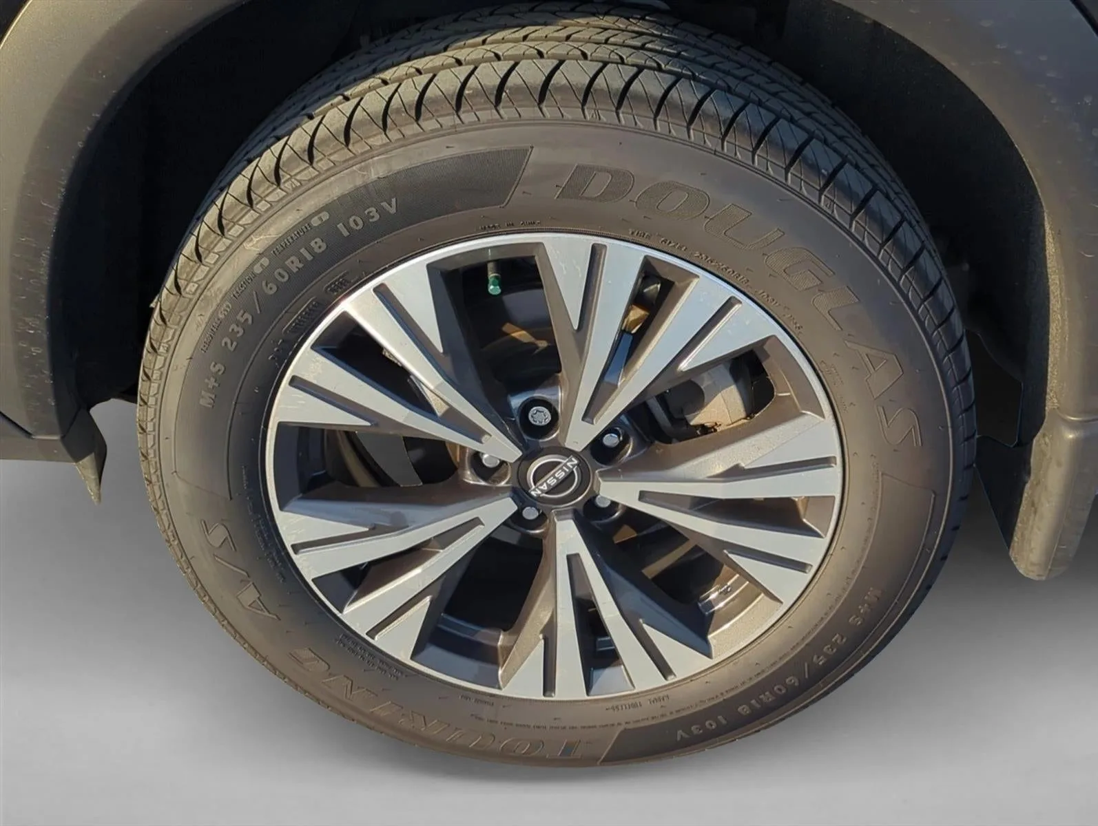 2023 Nissan Rogue FWD SV photo 7