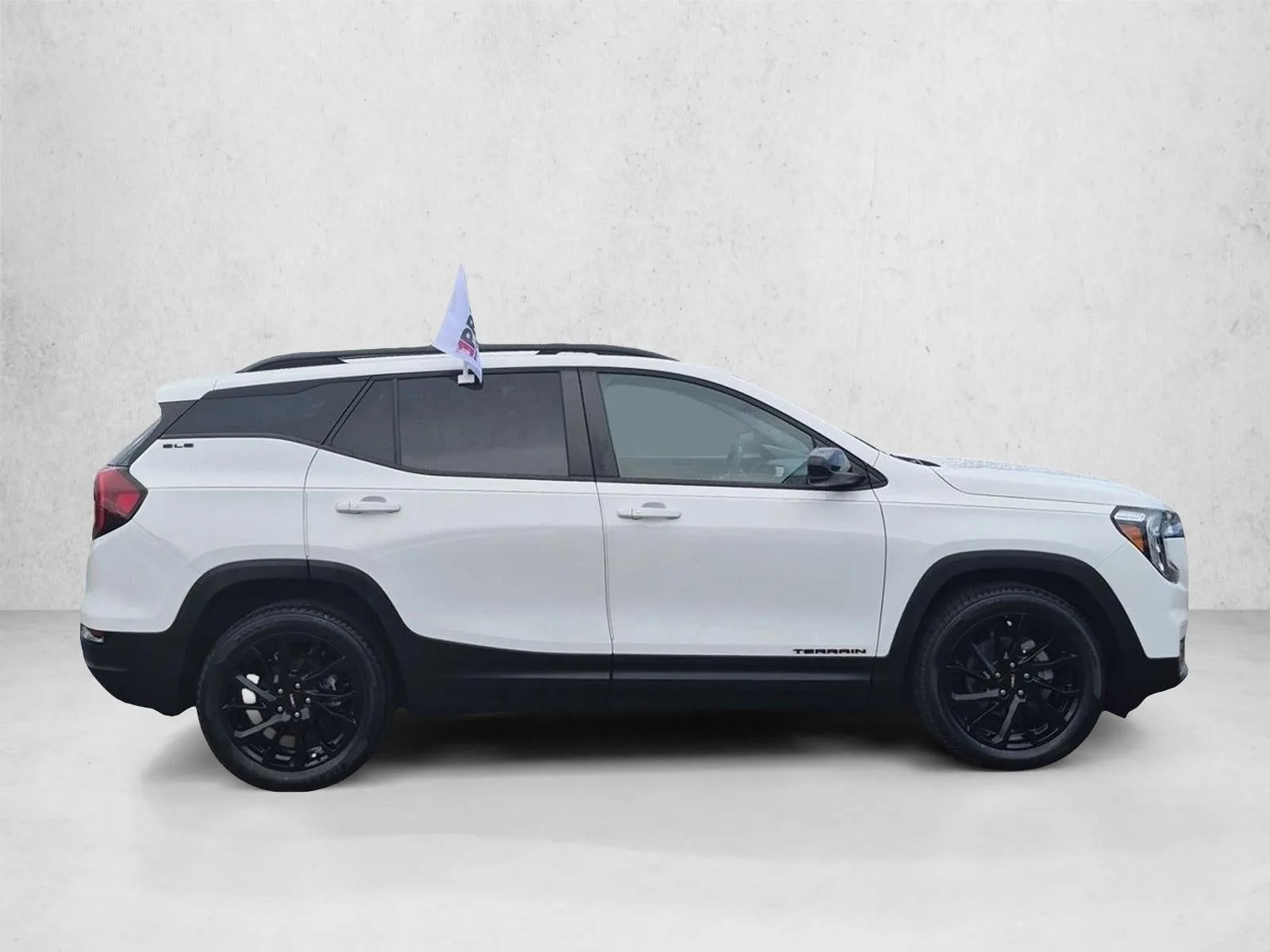 2023 GMC Terrain SLE photo 4