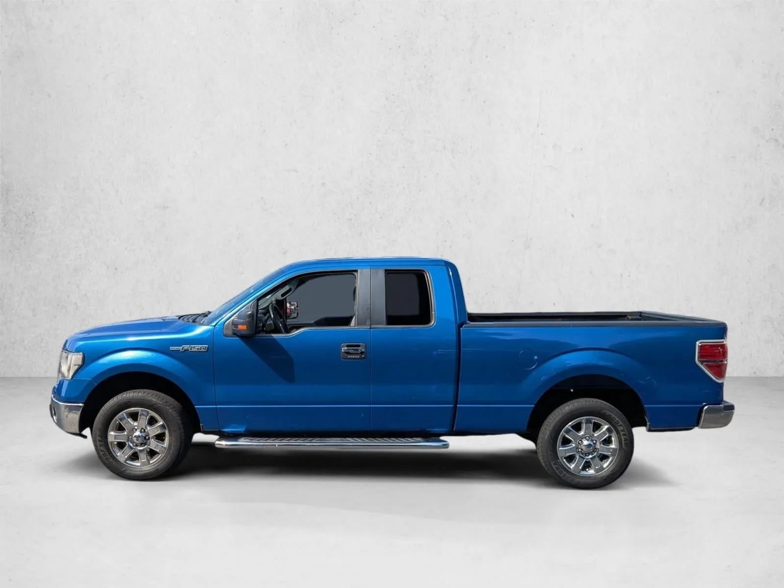 2013 Ford F-150 2WD SuperCab 6-1/2 Ft Box XLT photo 9