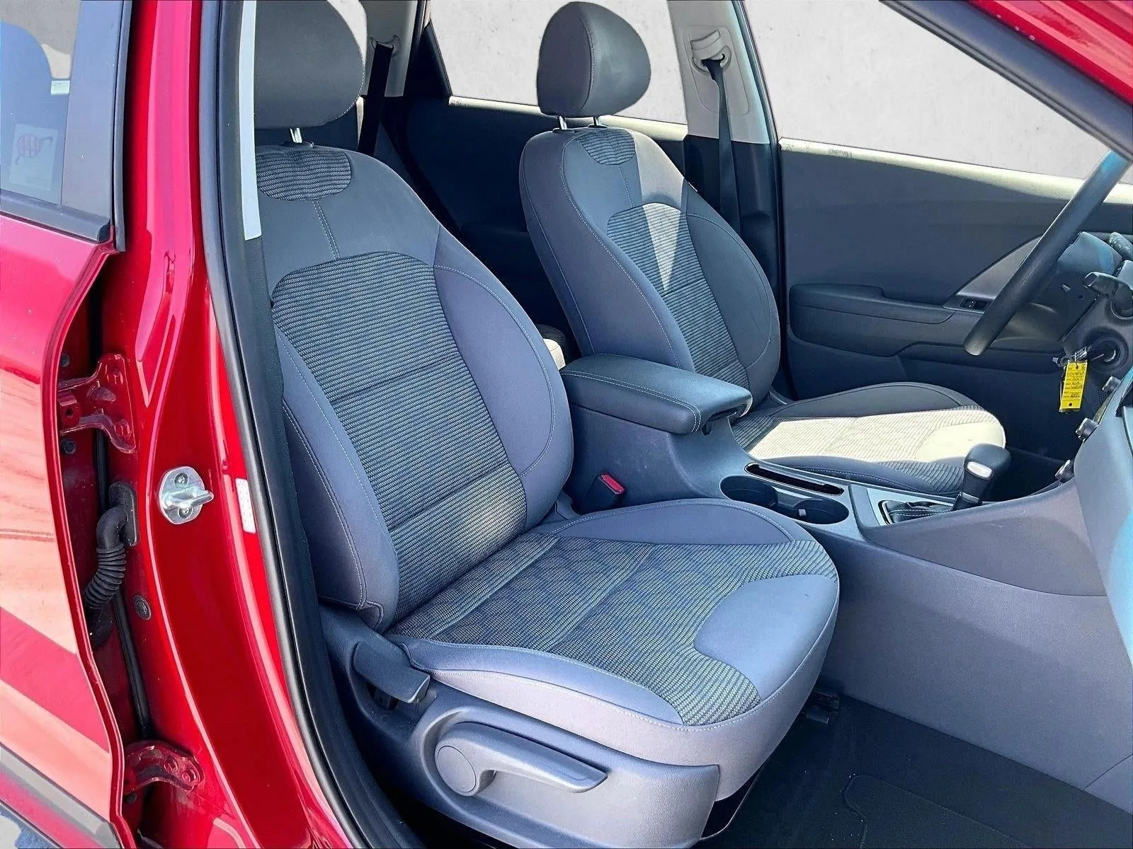 2017 Kia Niro FE photo 7