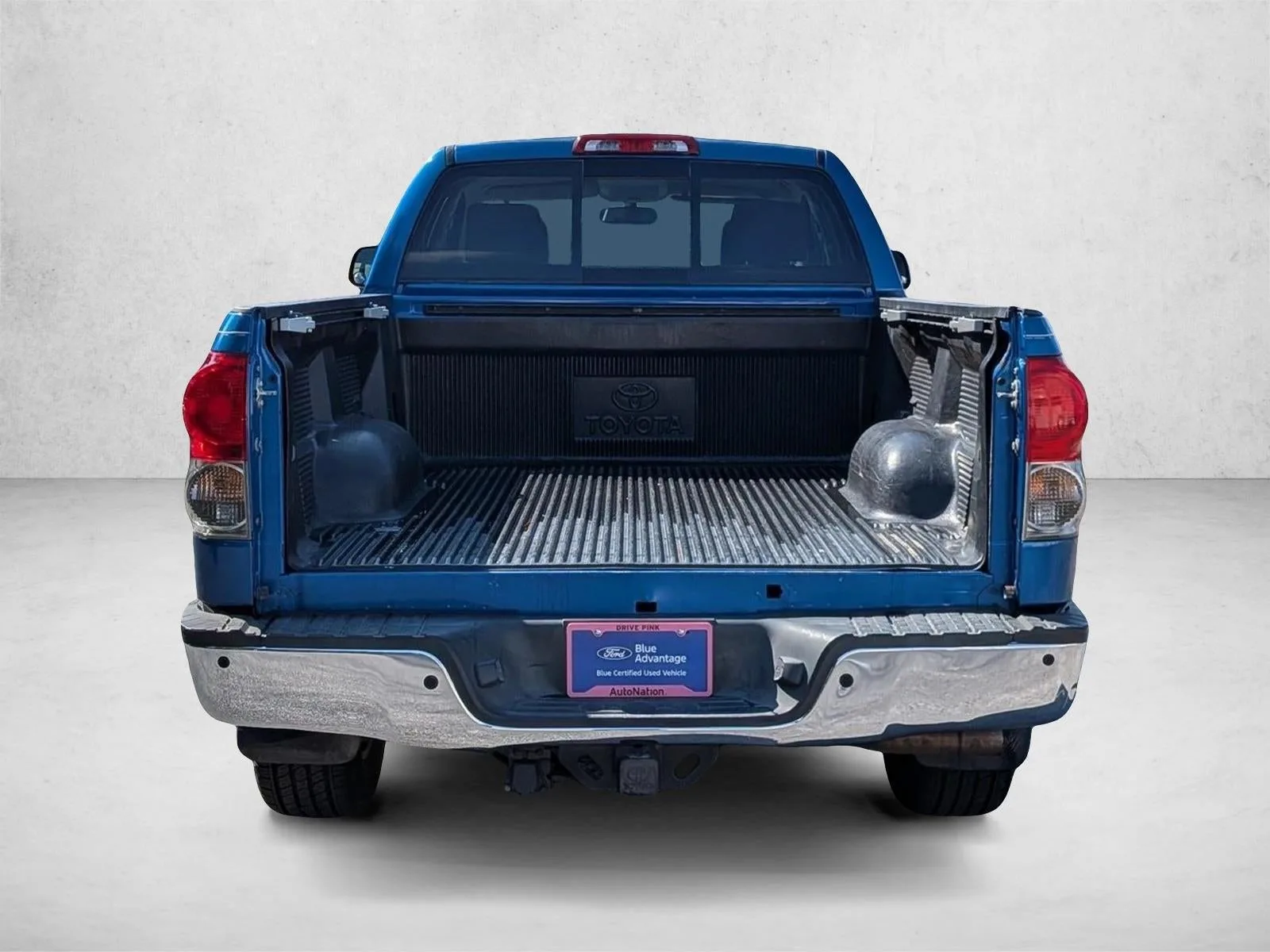 2007 Toyota Tundra 4WD Double Cab Standard Bed 5.7L V8 SR5 (Natl) photo 5