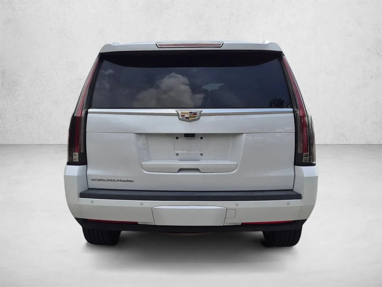 2018 Cadillac Escalade 4WD Luxury photo 4