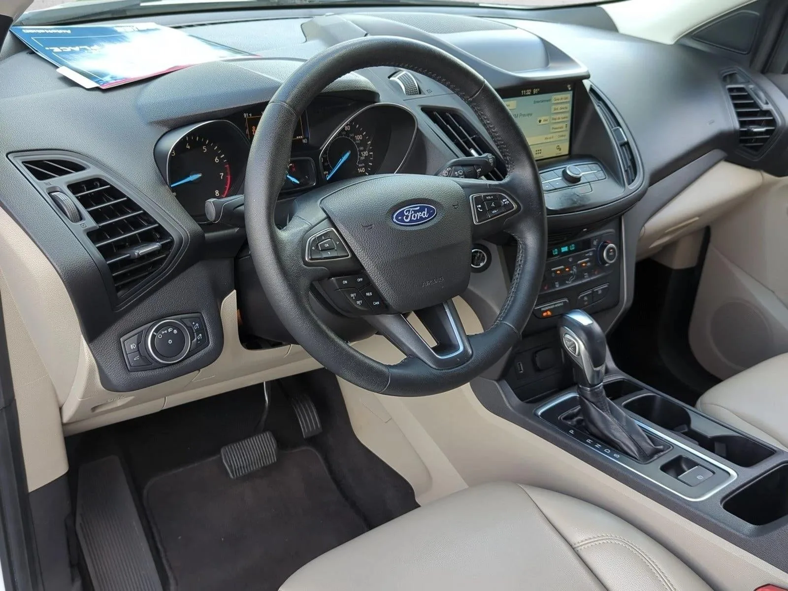 2019 Ford Escape SEL FWD photo 10
