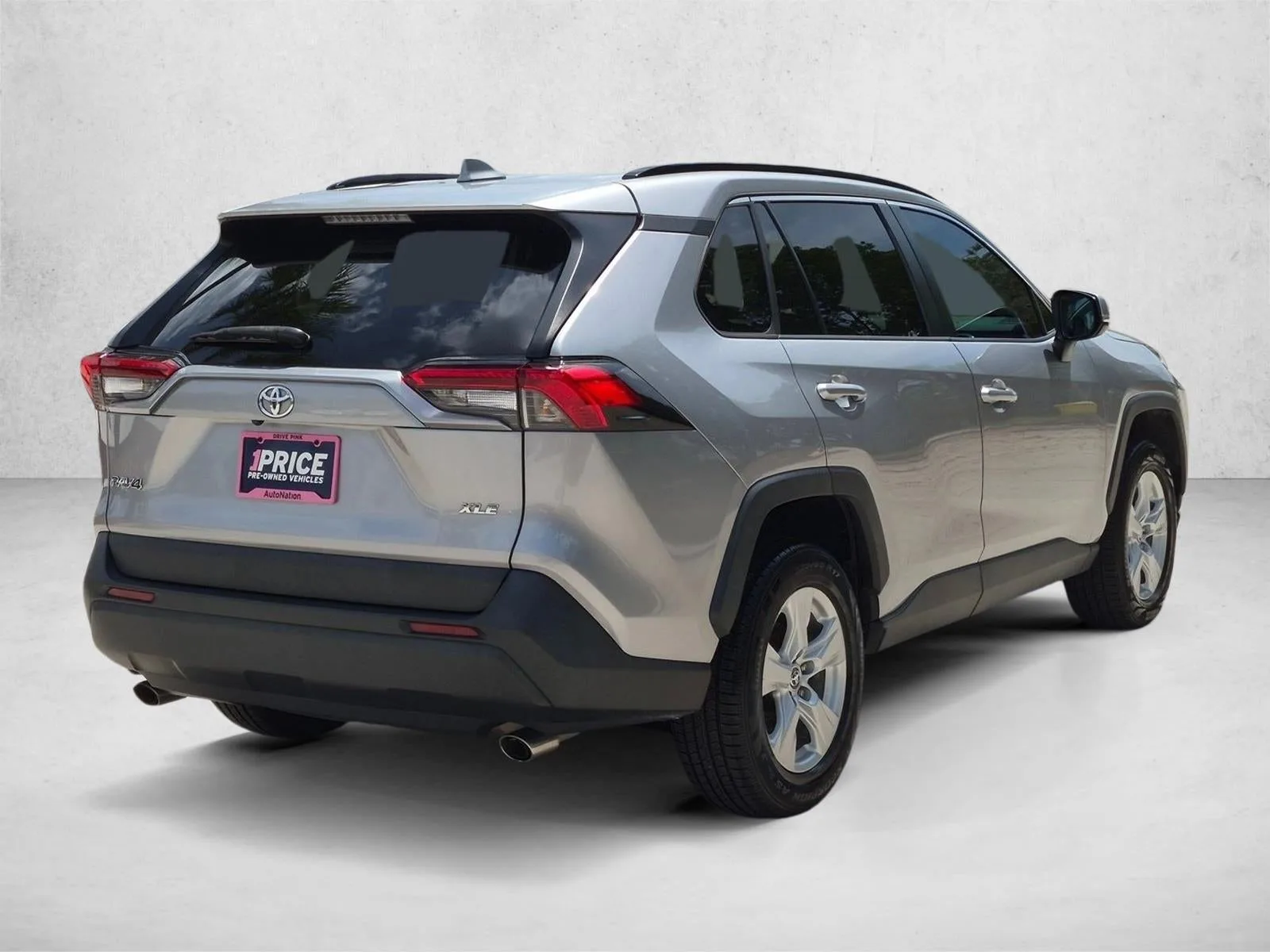 2020 Toyota RAV4 XLE FWD (GS) photo 5
