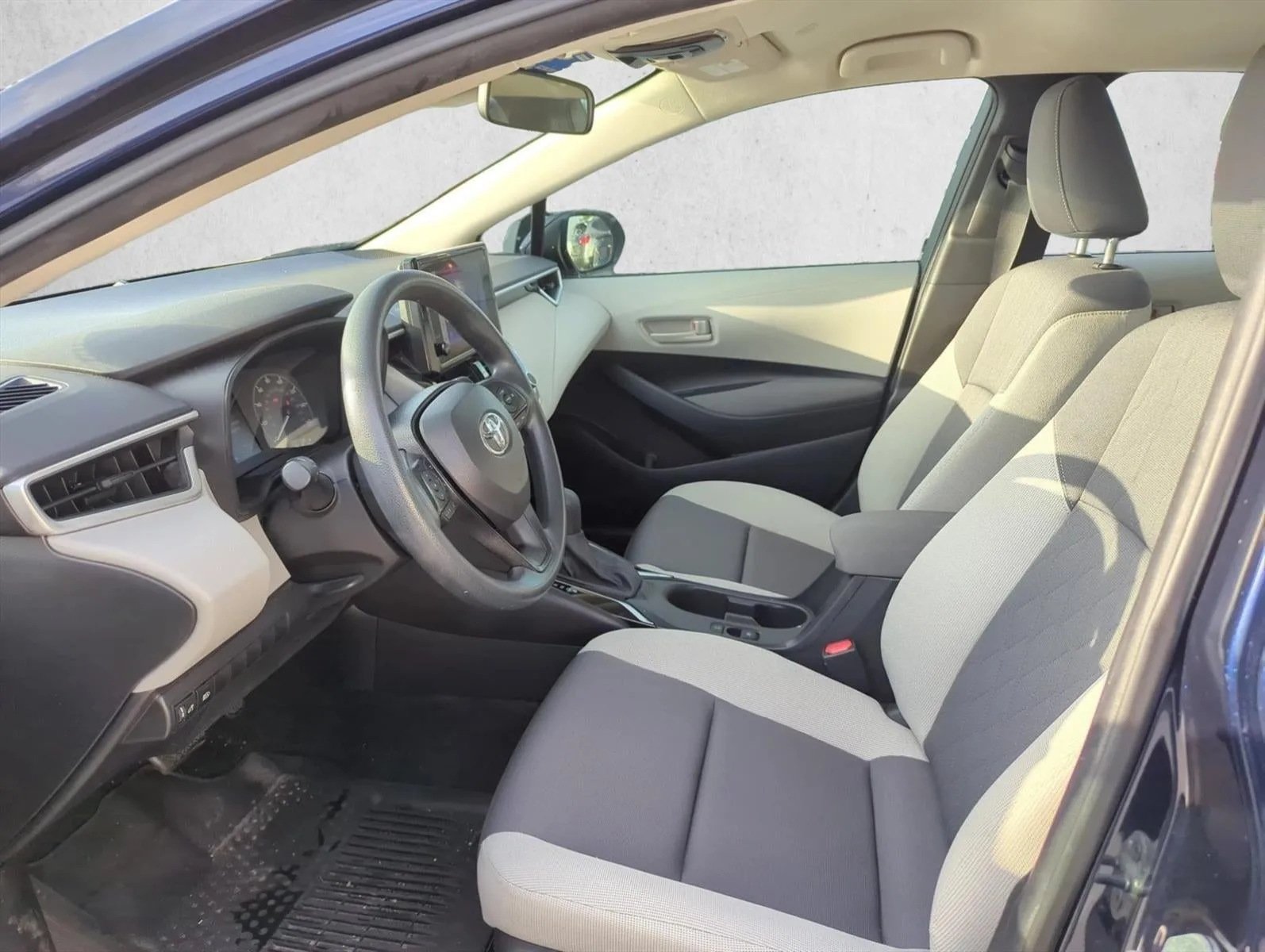 2024 Toyota Corolla LE CVT (Natl) photo 10