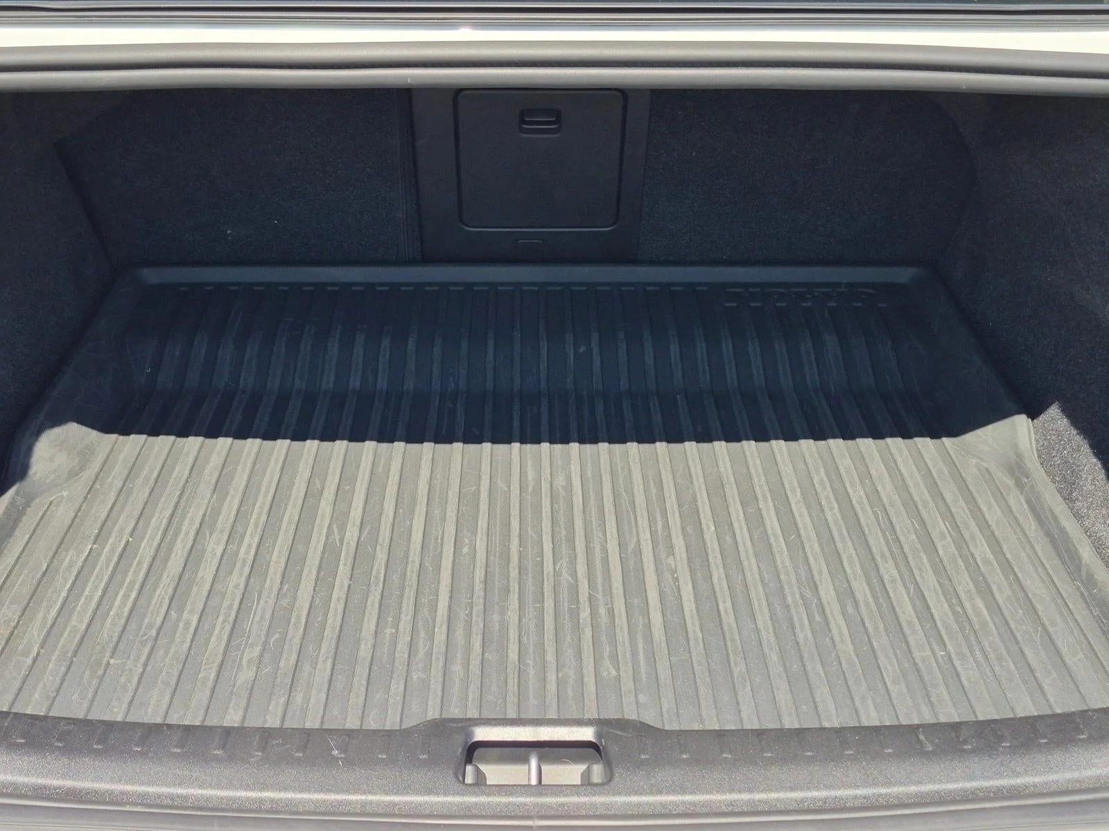2022 Volvo S60 B5 FWD Inscription photo 6