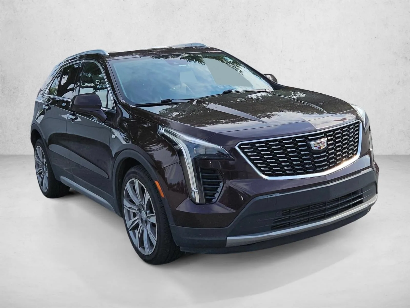 2020 Cadillac XT4 FWD 4dr Premium Luxury photo 3