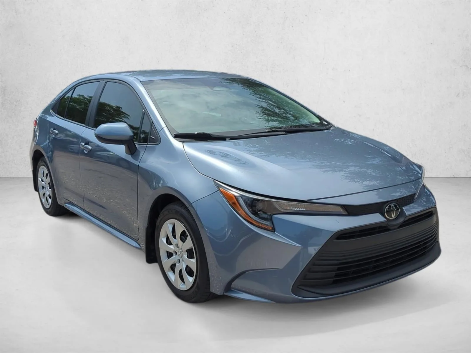 2025 Toyota Corolla LE CVT (Natl) photo 3