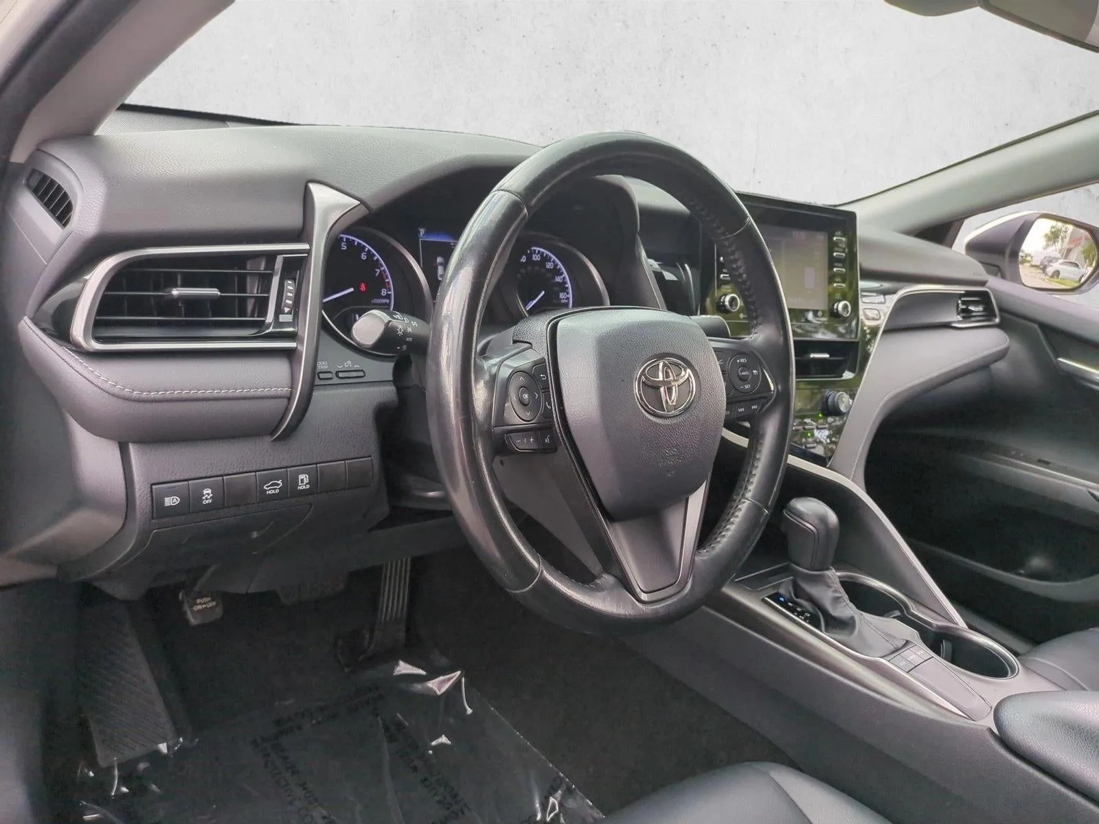 2023 Toyota Camry SE Auto (SE) photo 10