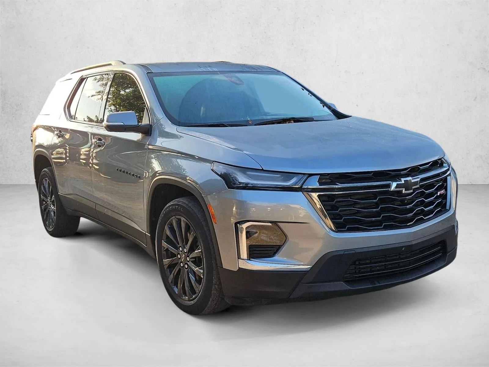 2023 Chevrolet Traverse RS photo 2
