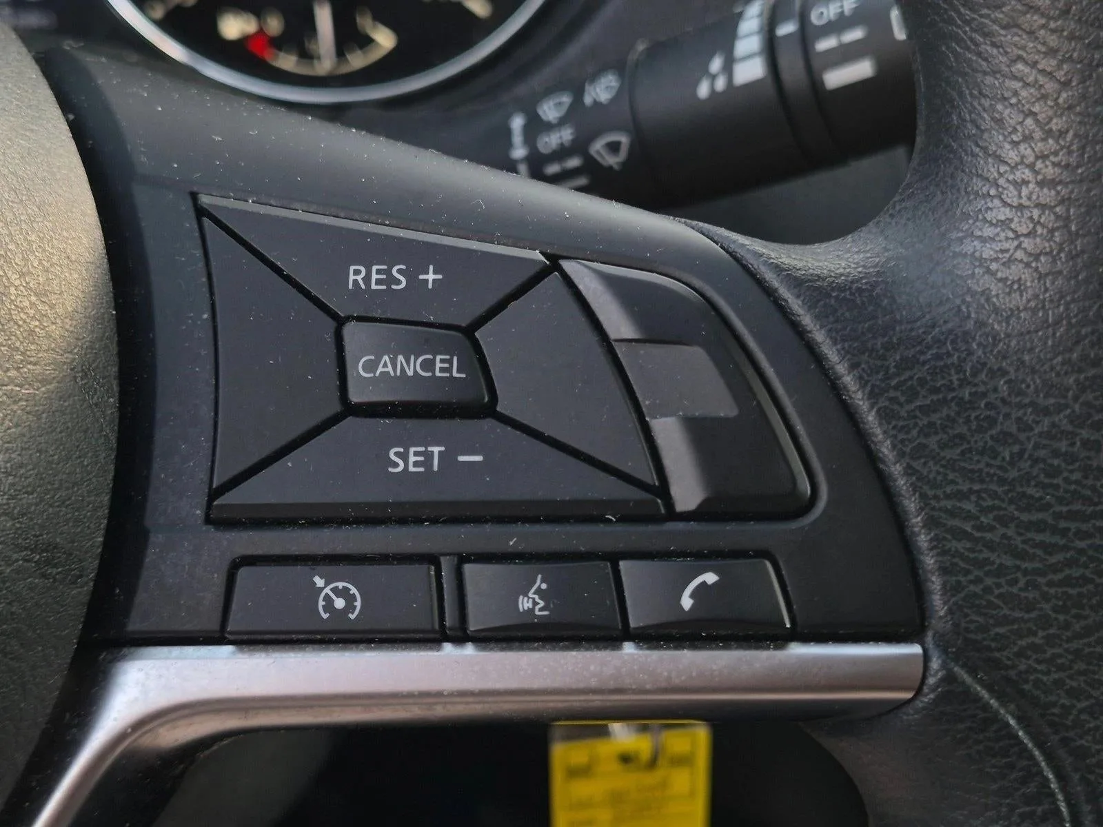 2020 Nissan Rogue Sport AWD S photo 12