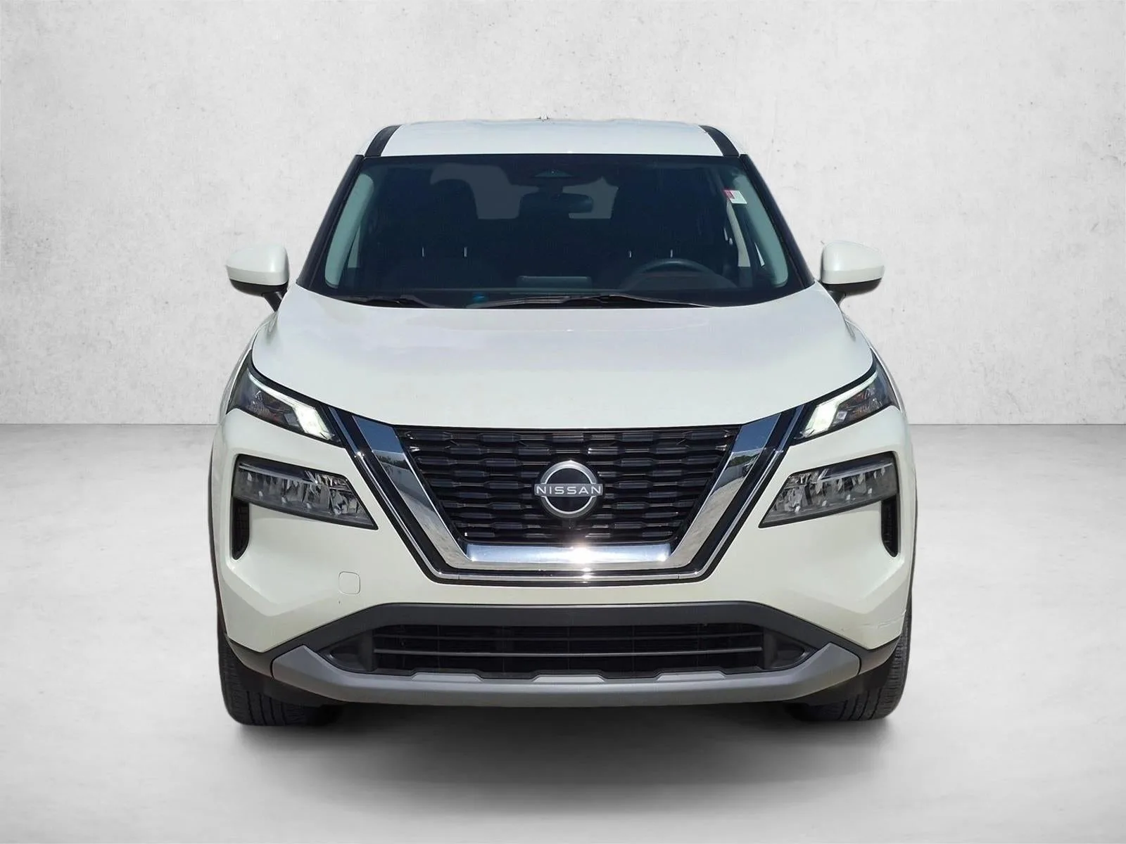 2023 Nissan Rogue FWD SV photo 2