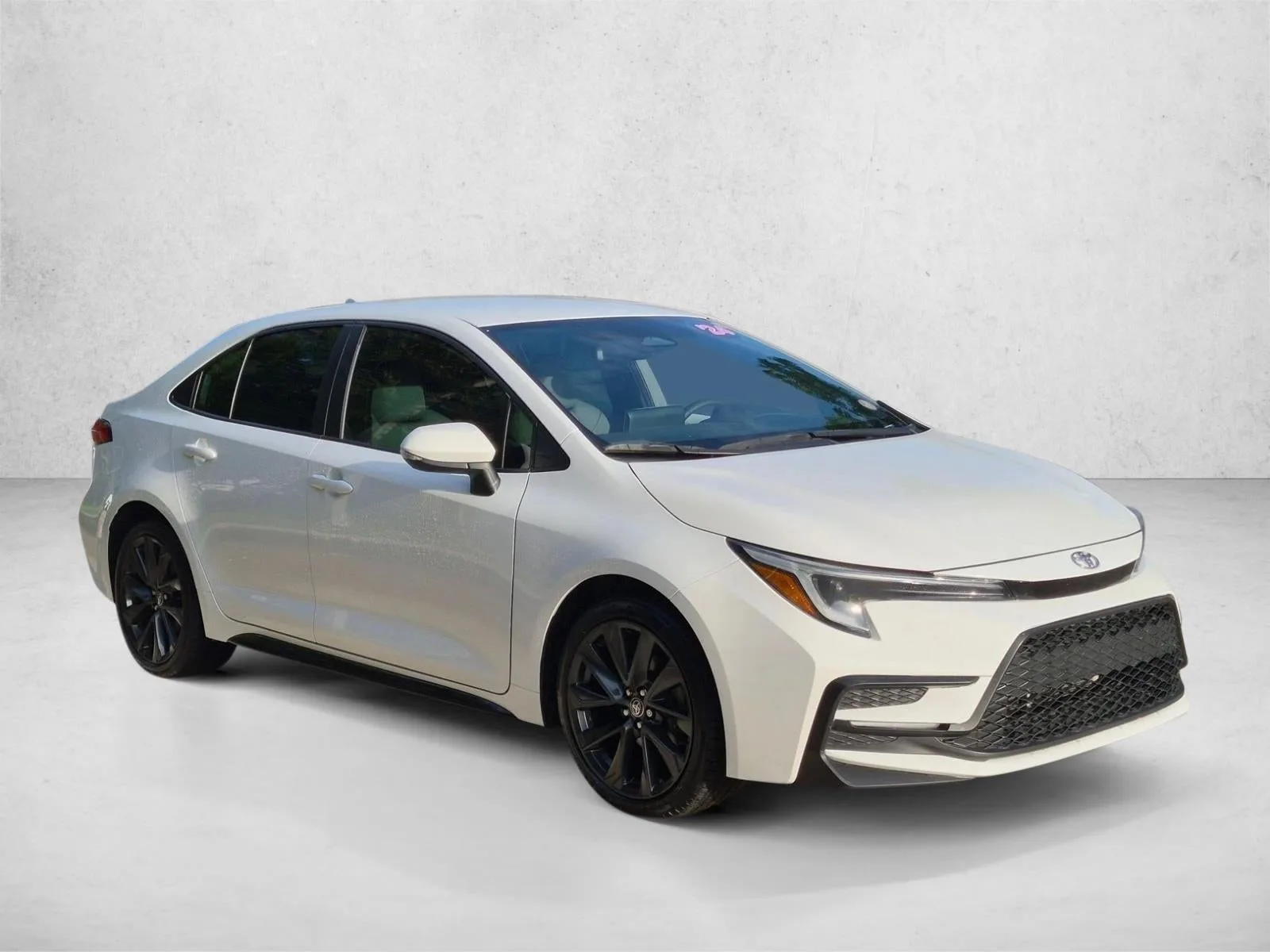 2024 Toyota Corolla SE CVT (Natl) photo 3