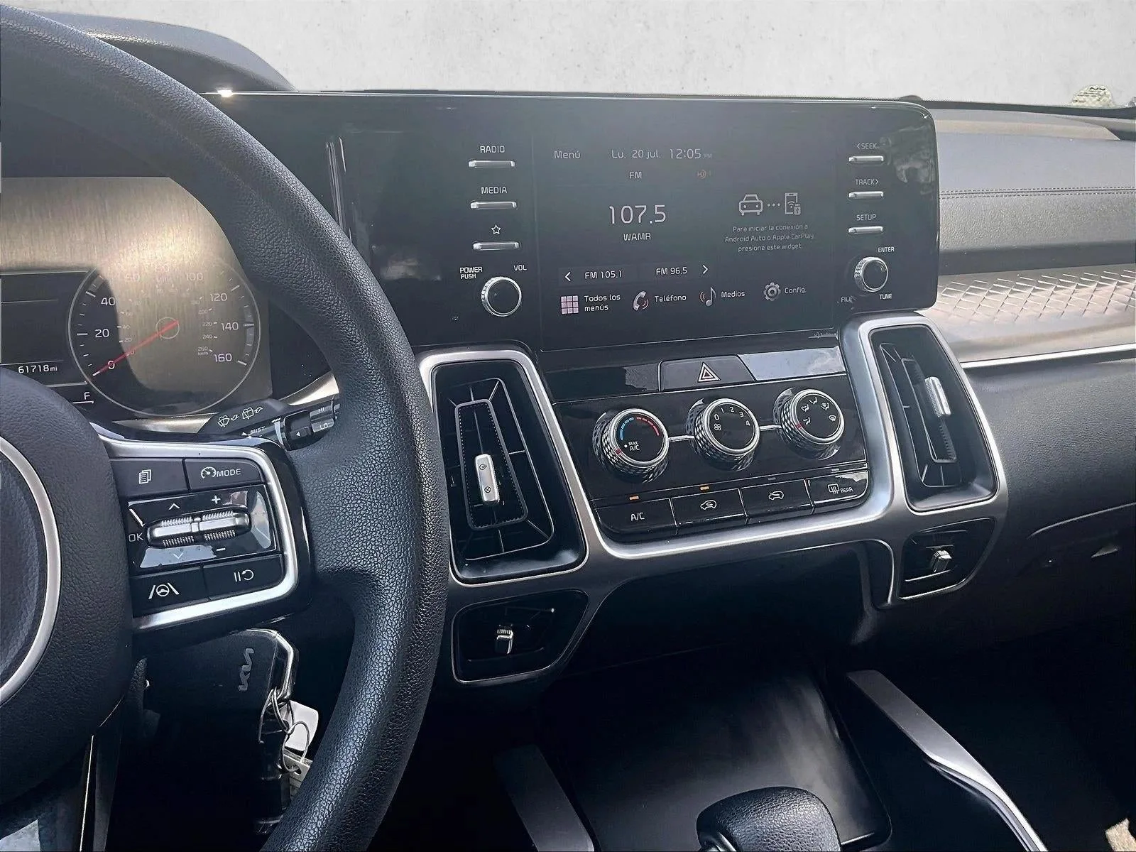 2022 Kia Sorento LX photo 8