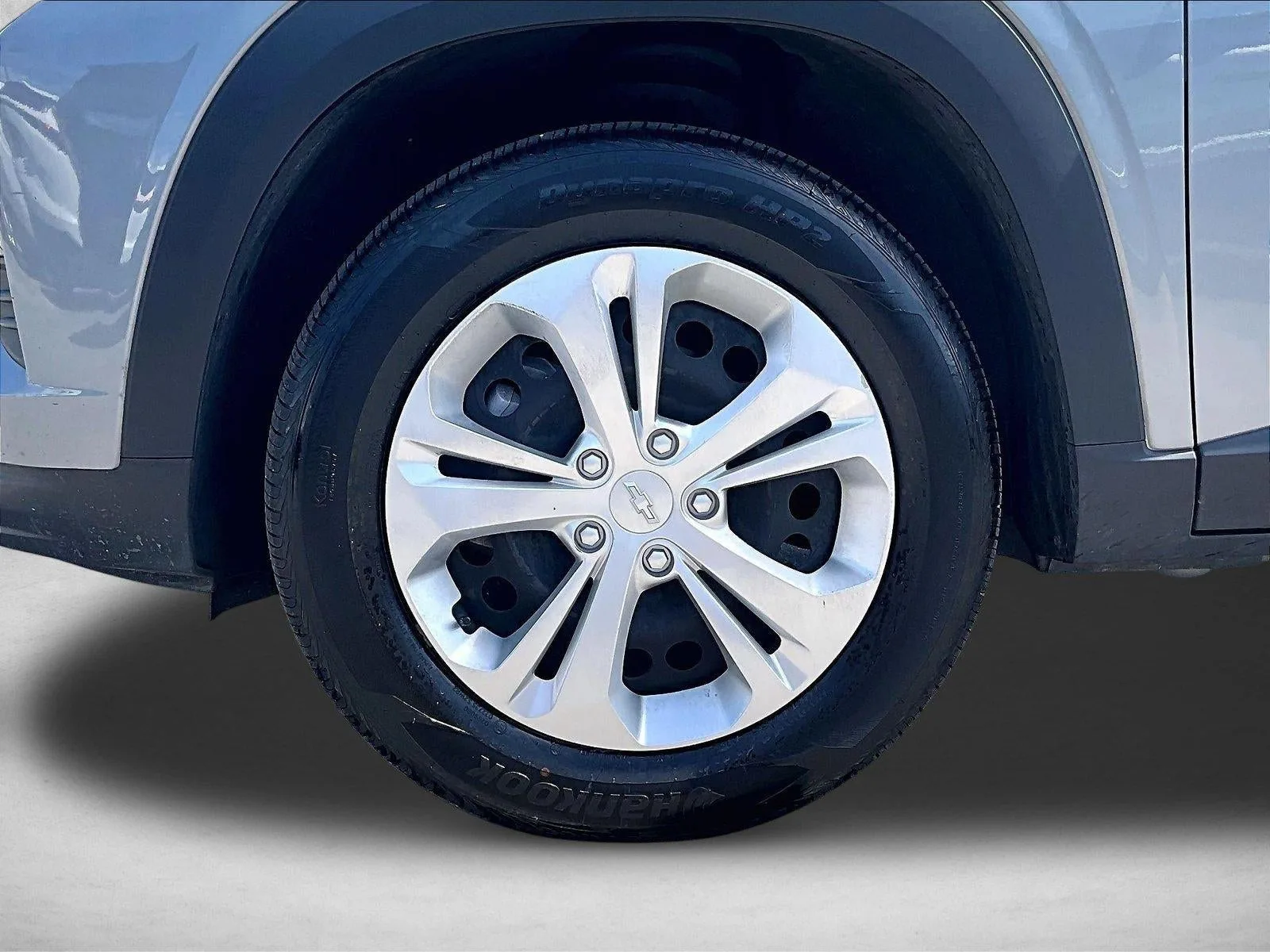 2024 Chevrolet Trax LS photo 8
