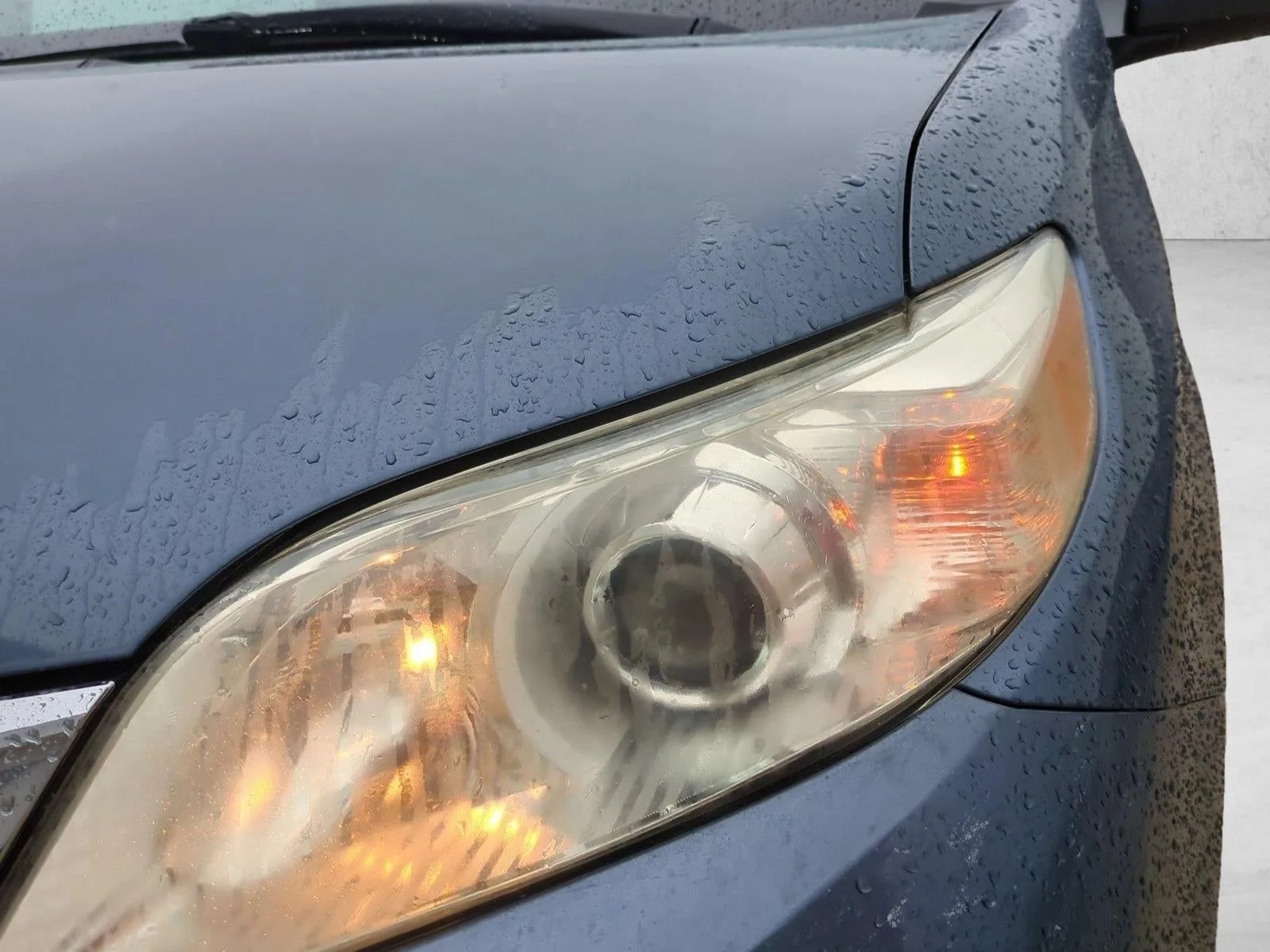 2014 Toyota Sienna 5dr 8-Pass Van V6 LE FWD (Natl) photo 9