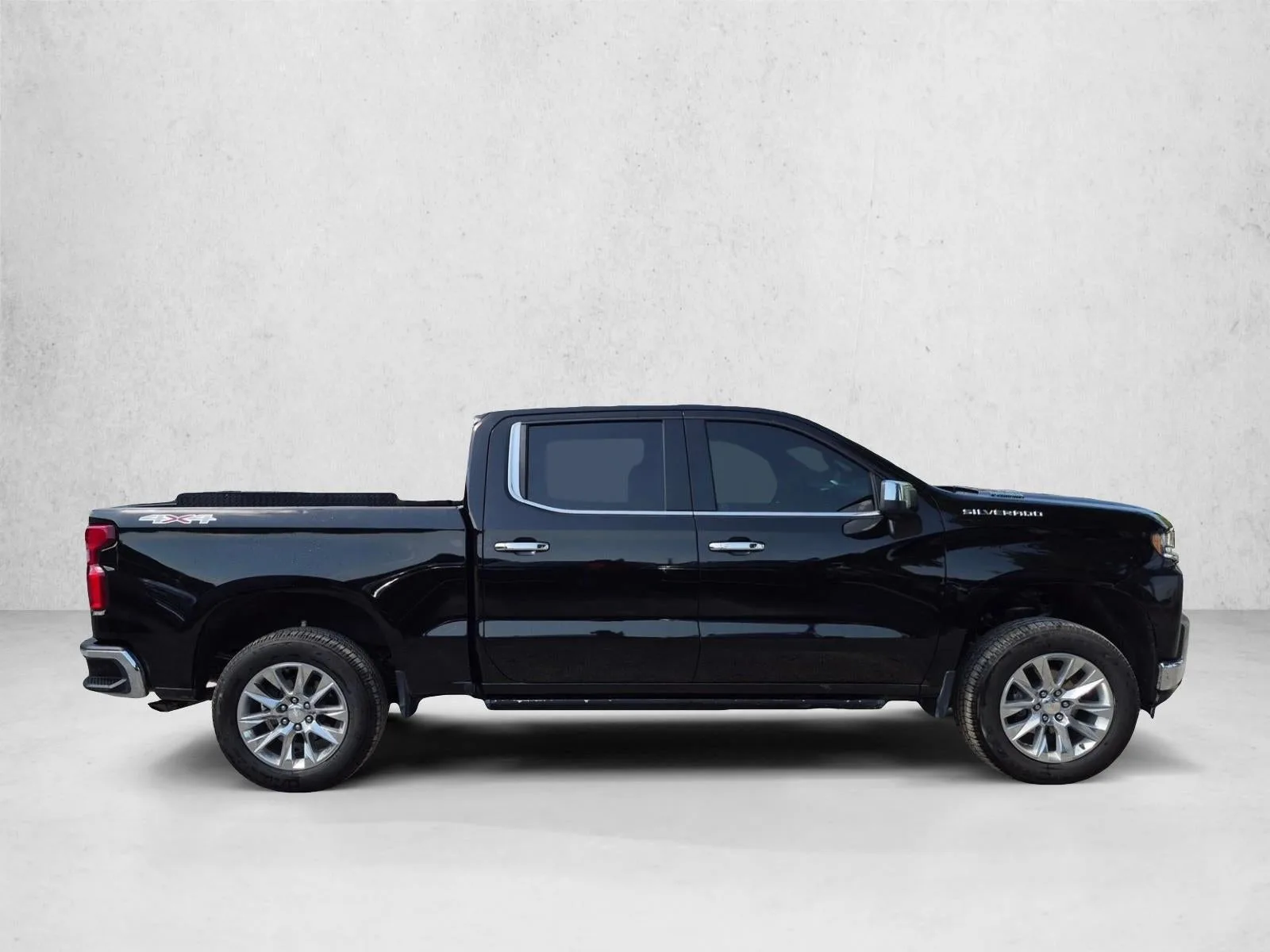 2022 Chevrolet Silverado 1500 LTD LTZ photo 4