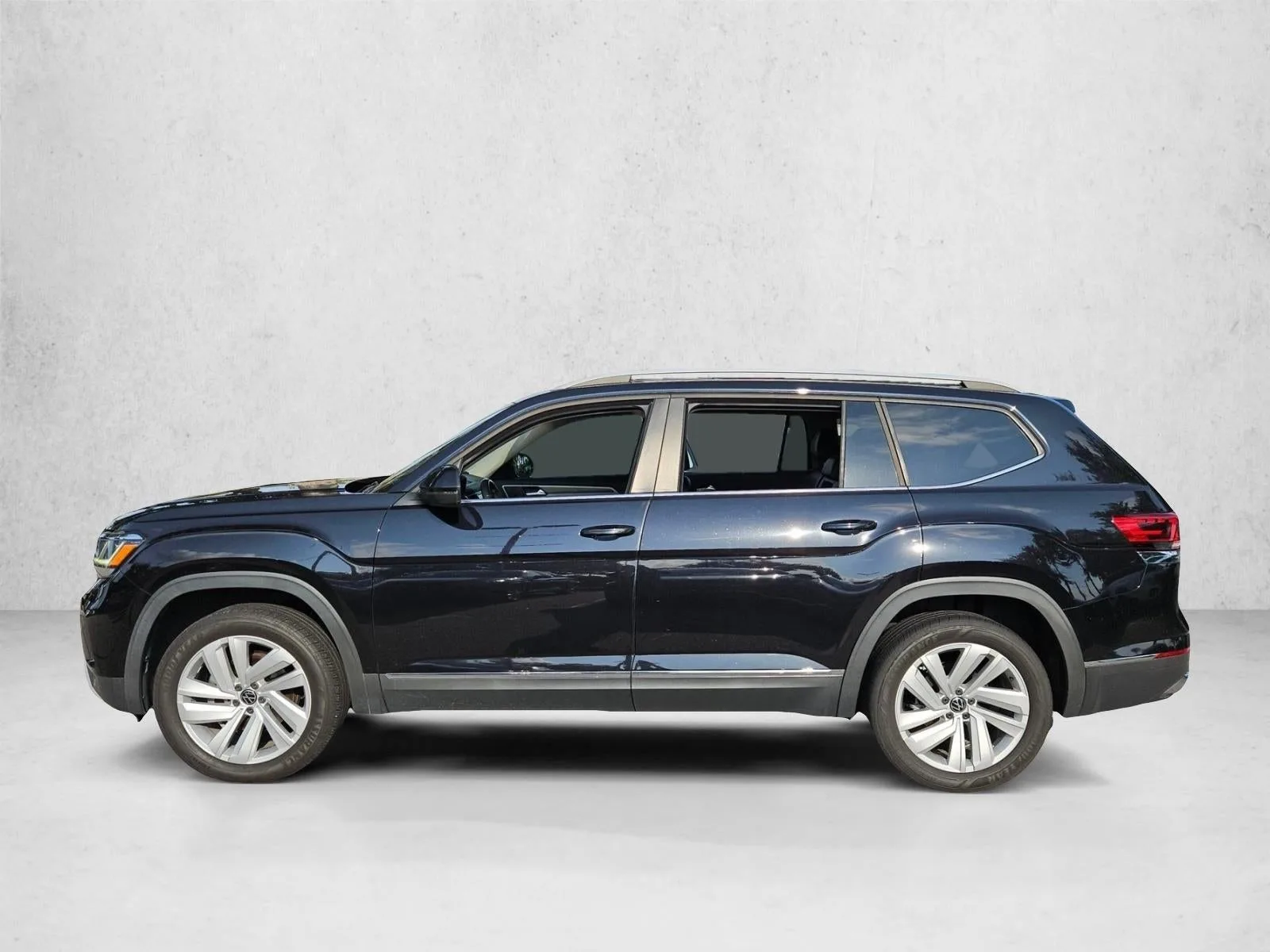 2021 Volkswagen Atlas 3.6L V6 SEL FWD *Ltd Avail* photo 8