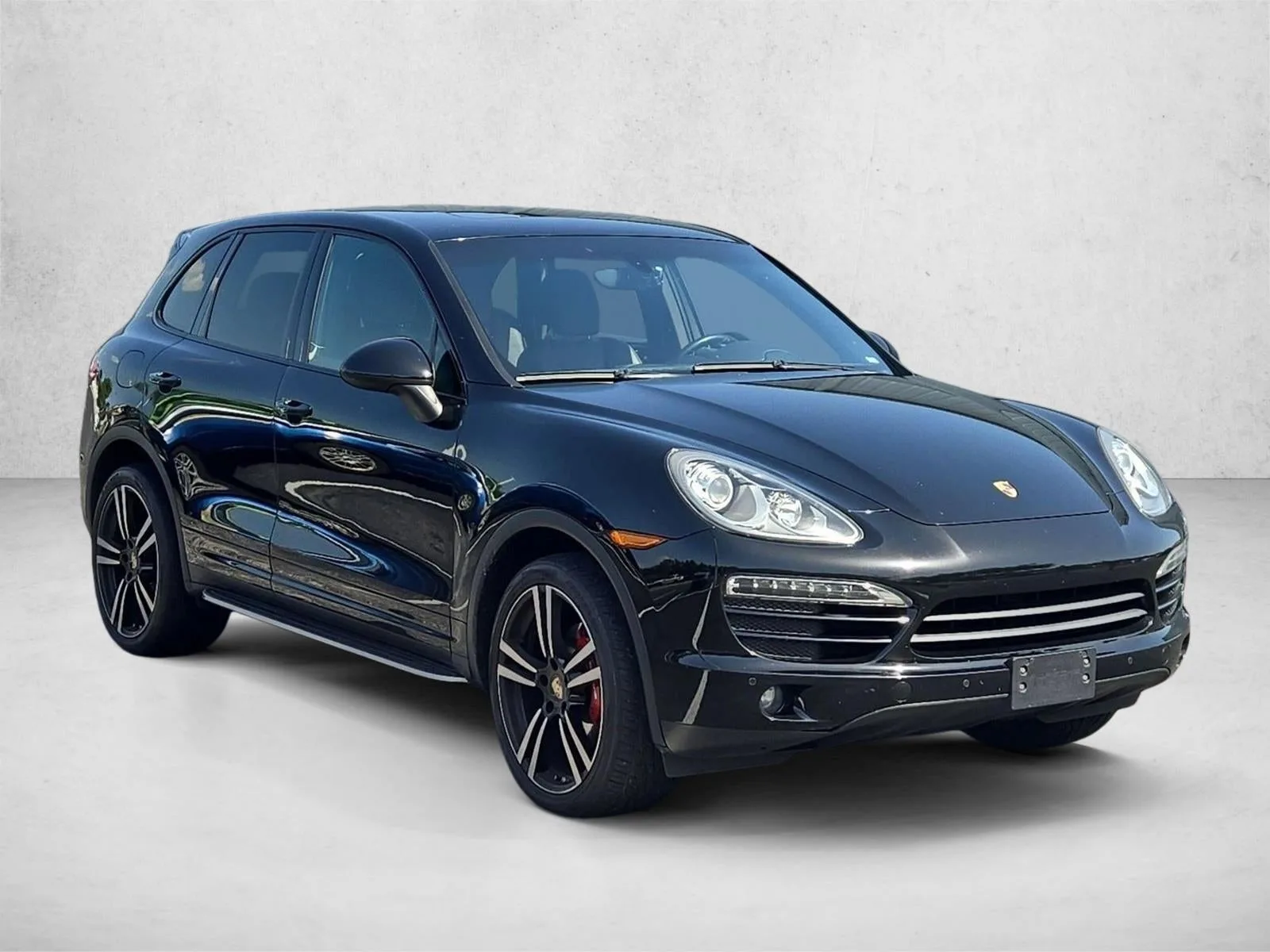 2013 Porsche Cayenne AWD 4dr Tiptronic photo 3