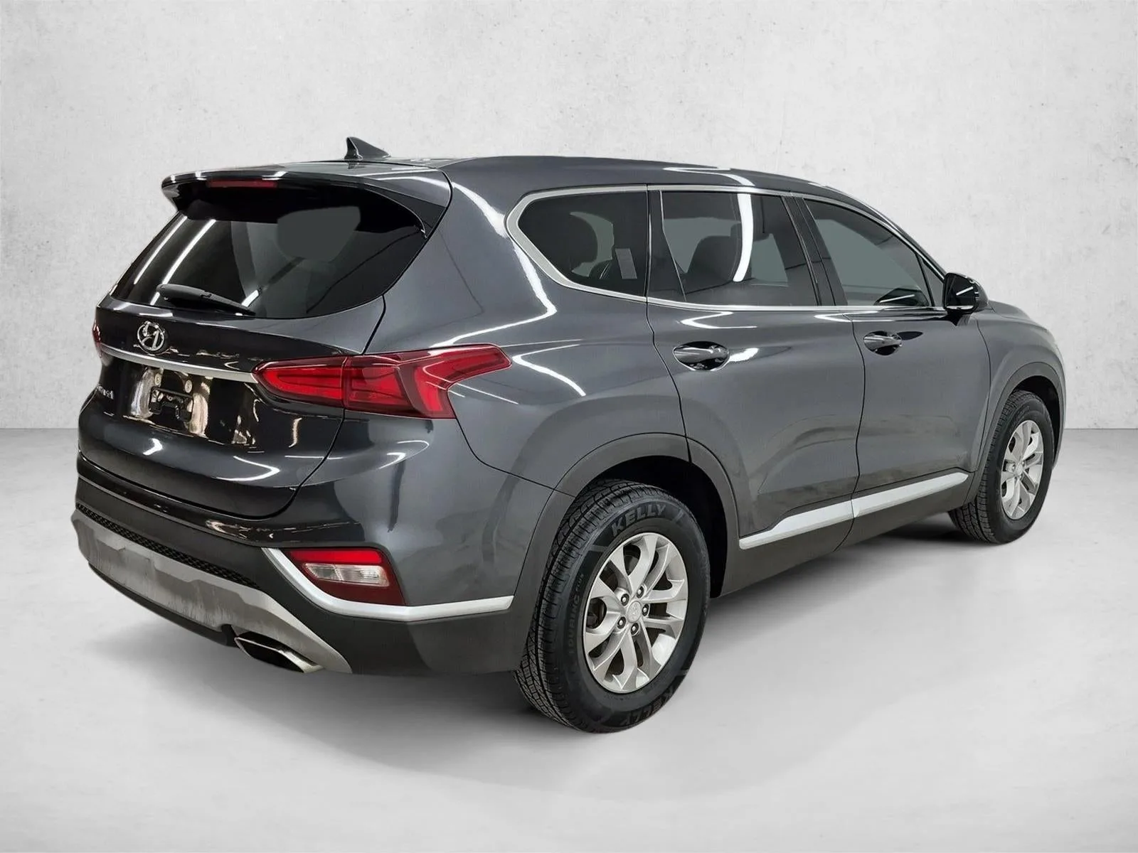2020 Hyundai Santa Fe Base photo 5