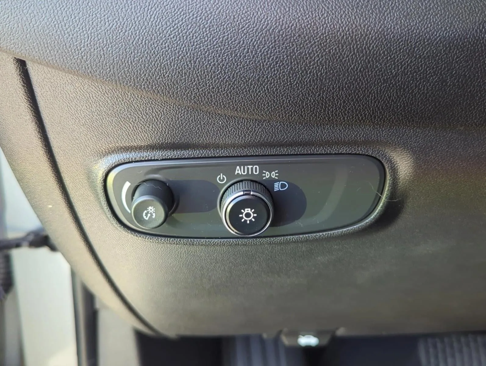 2024 Chevrolet Equinox FWD LT photo 11