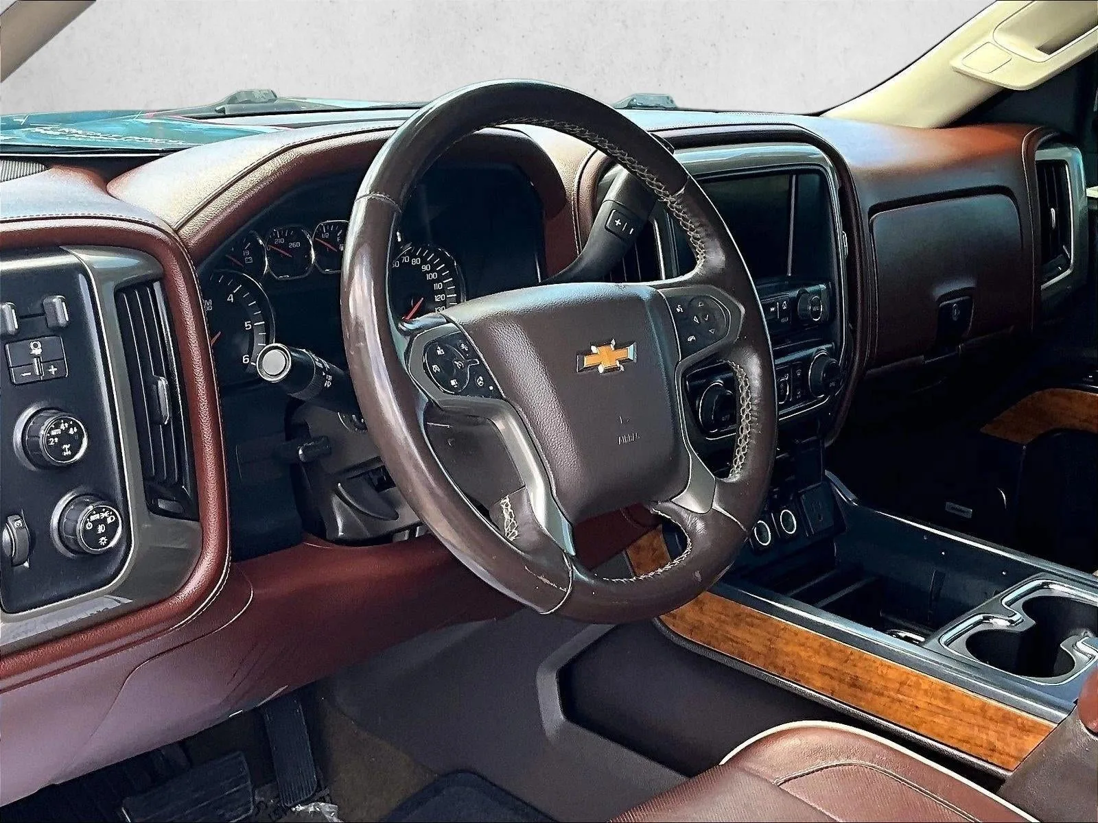 2014 Chevrolet Silverado 1500 High Country photo 11