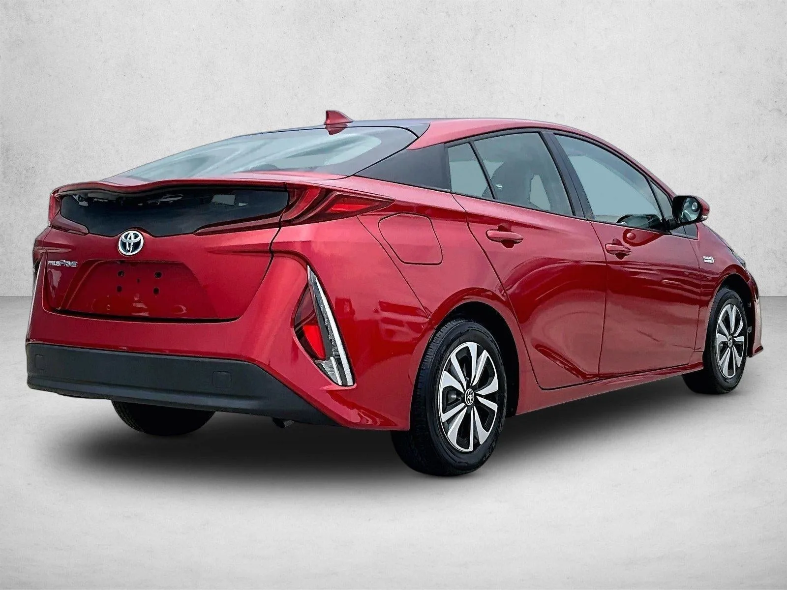 2017 Toyota Prius Prime Premium (Natl) photo 2