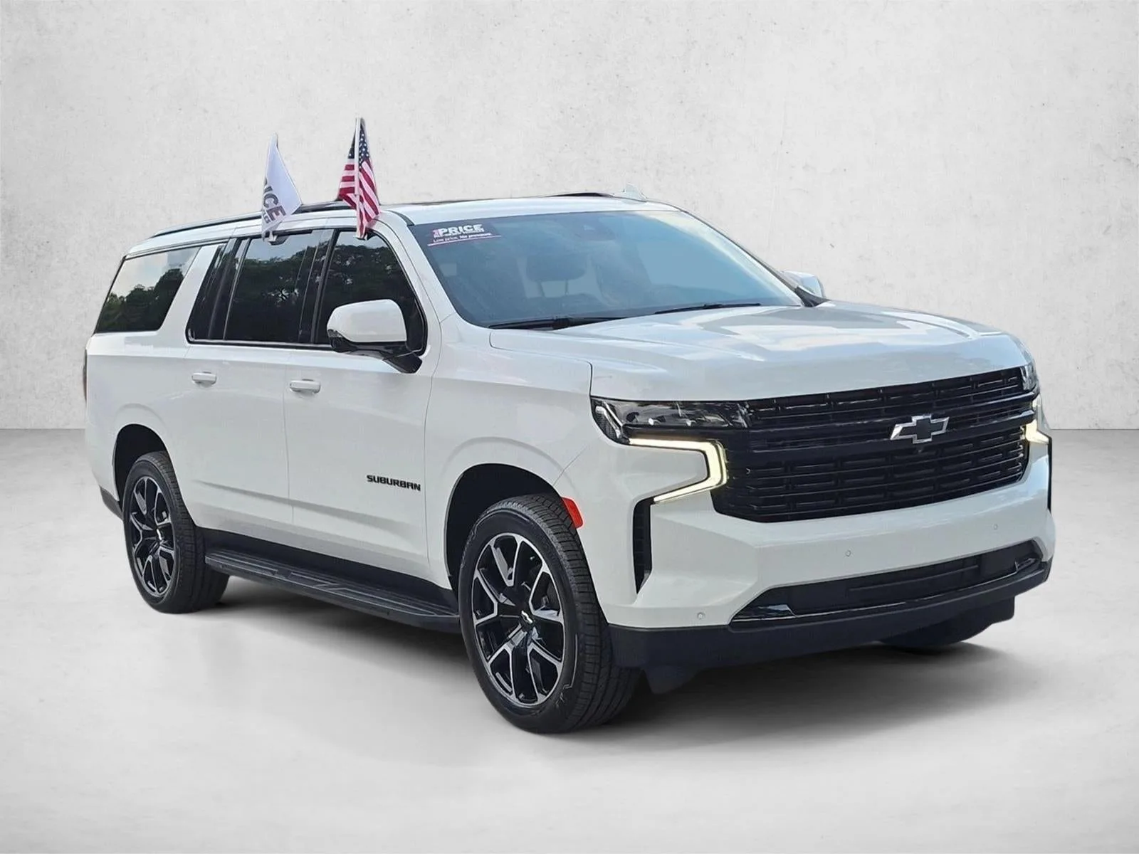 2024 Chevrolet Suburban RST photo 3