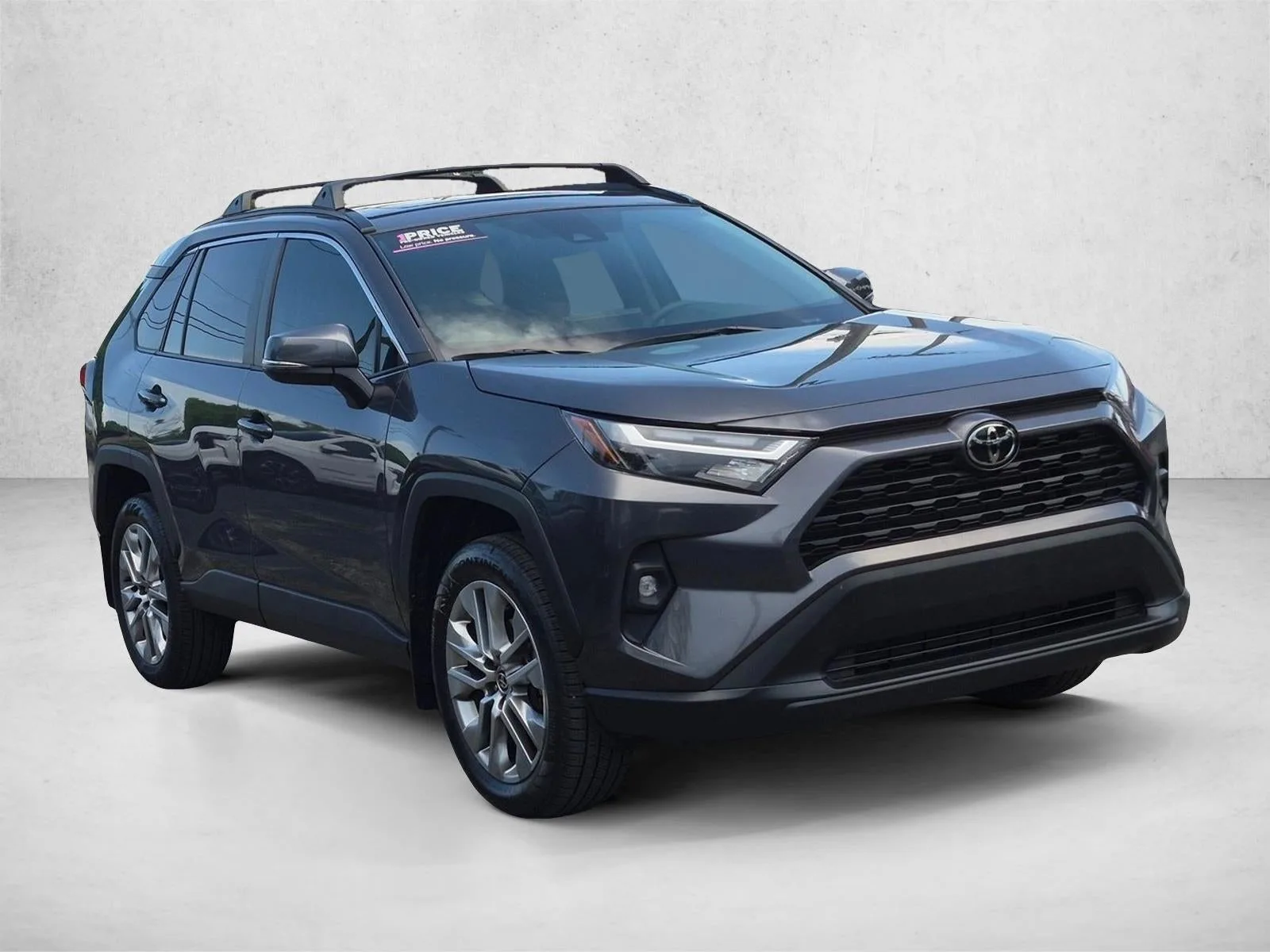 2024 Toyota RAV4 XLE Premium photo 3