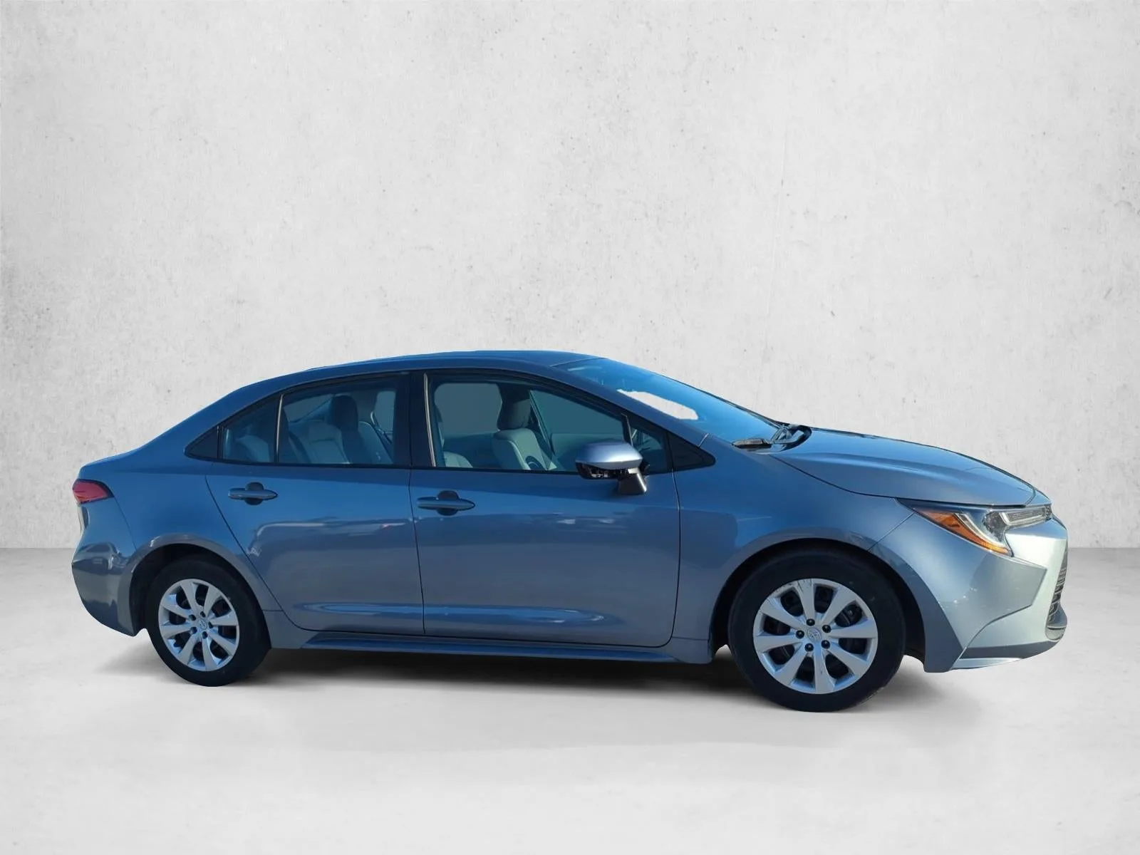 2024 Toyota Corolla LE CVT (Natl) photo 6
