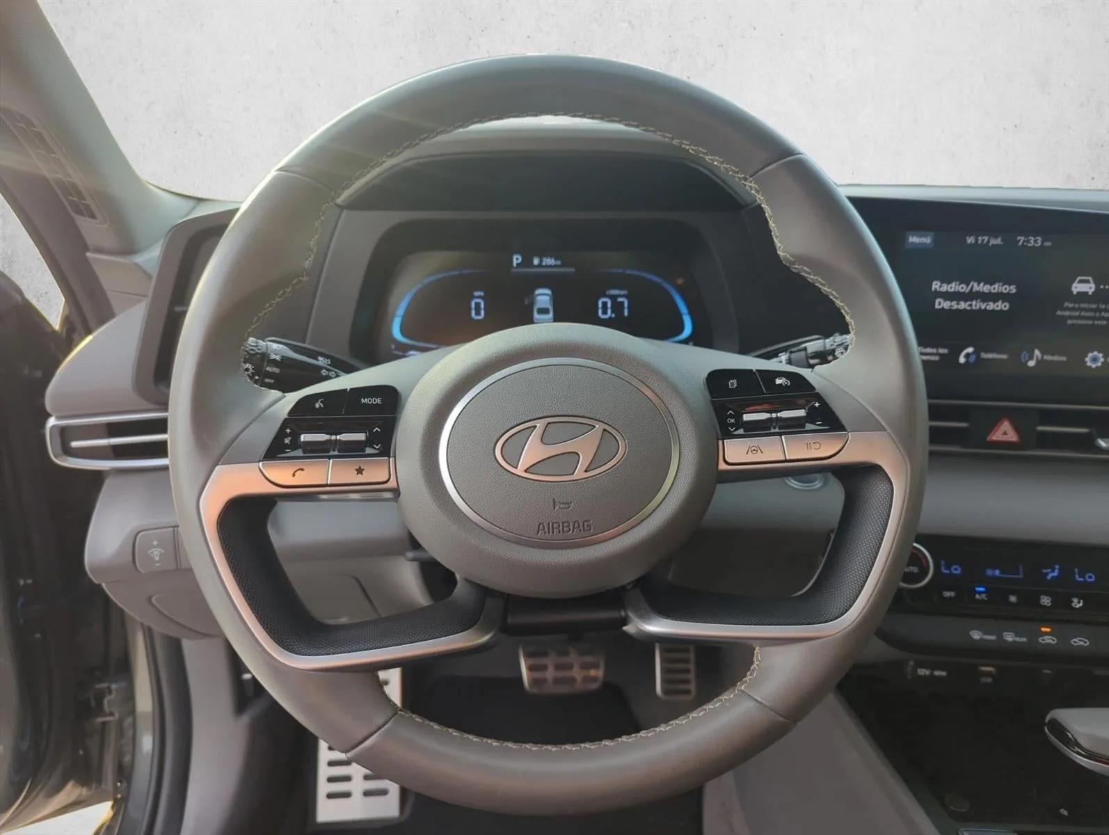 2025 Hyundai ELANTRA SEL Sport IVT photo 11