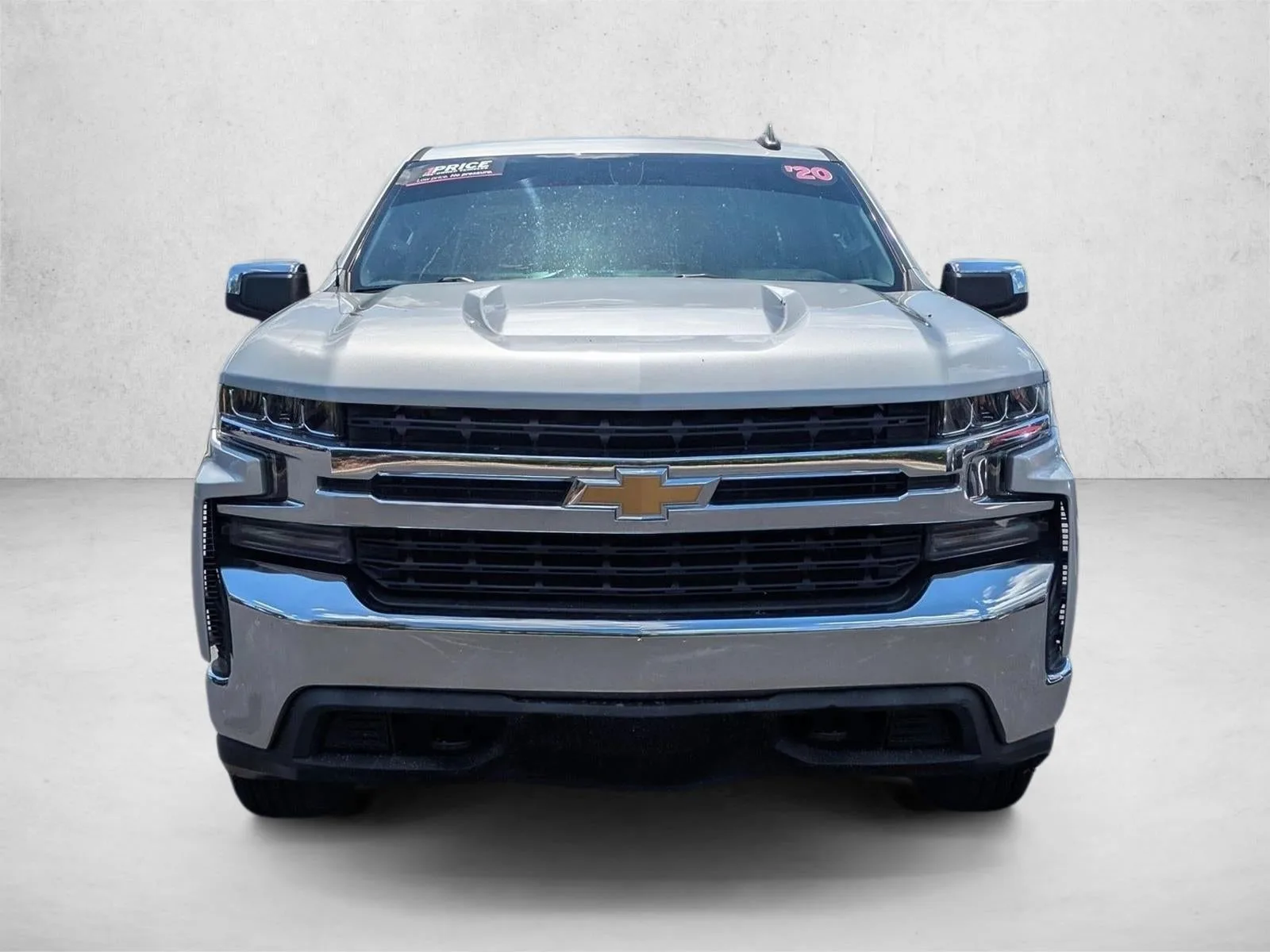 2020 Chevrolet Silverado 1500 LT photo 2