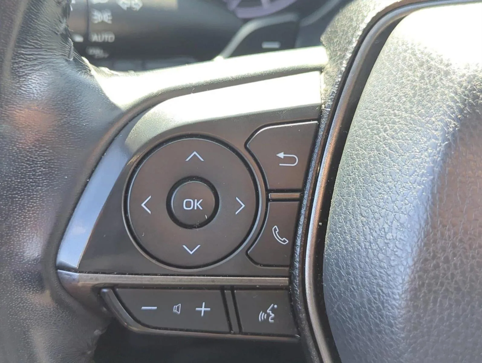 2023 Toyota Camry SE Auto (SE) photo 12
