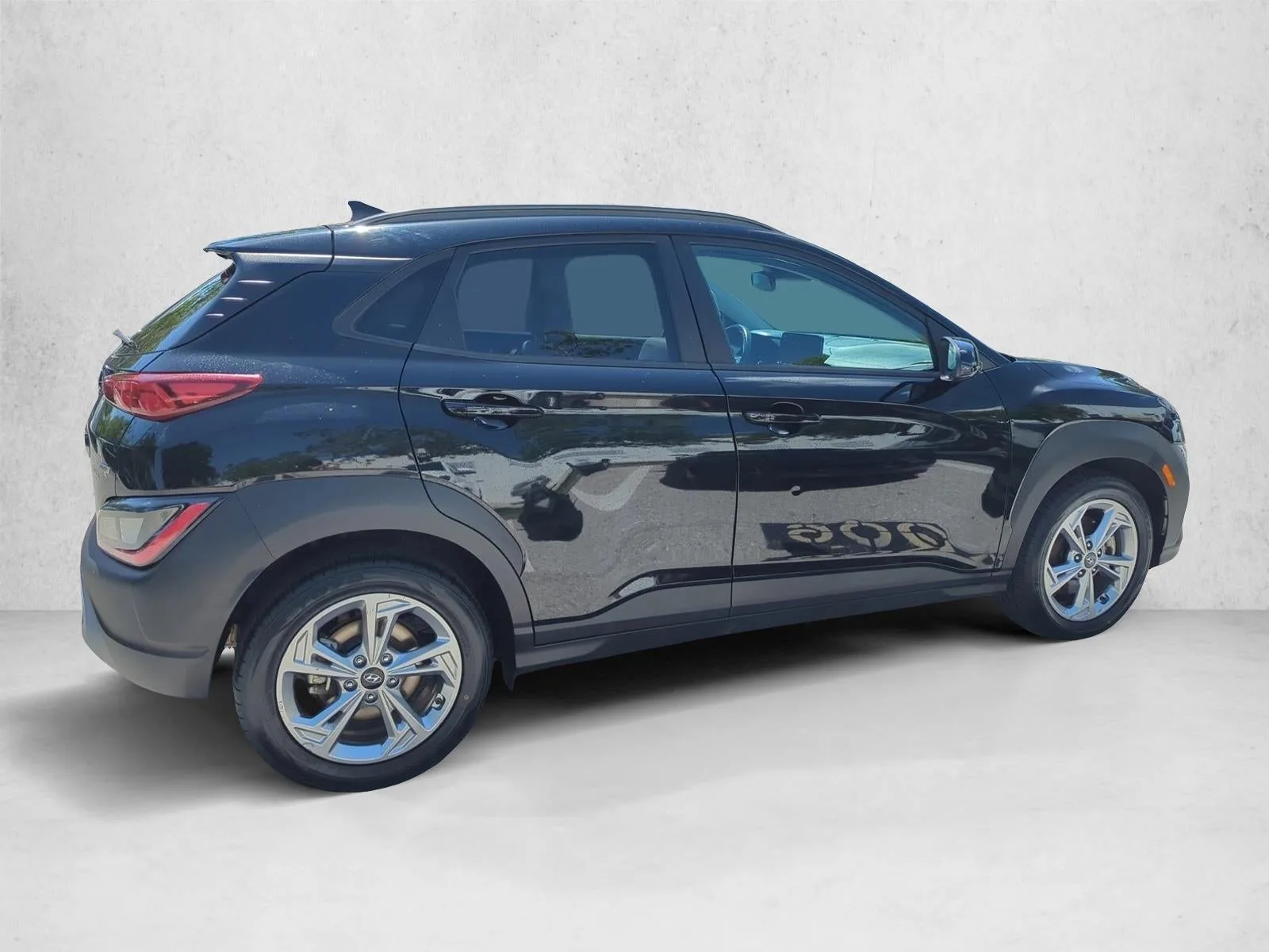 2023 Hyundai KONA SEL Auto AWD photo 4