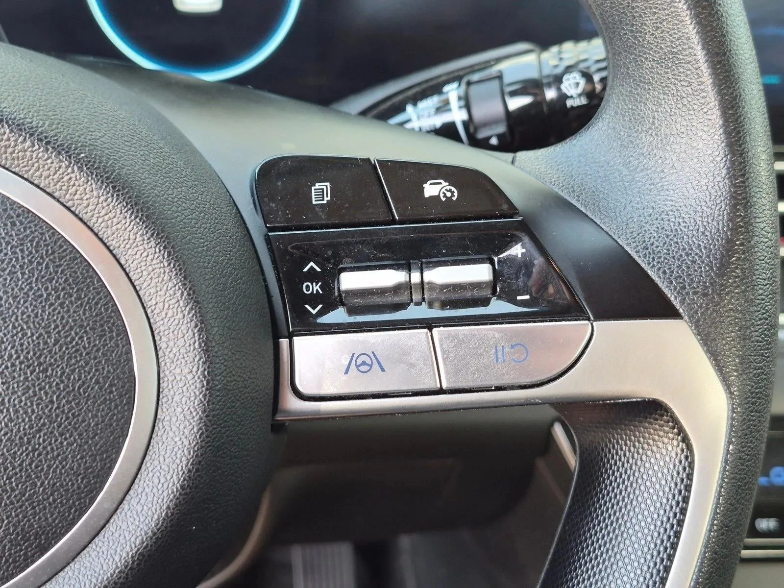 2024 Hyundai ELANTRA SEL IVT photo 5