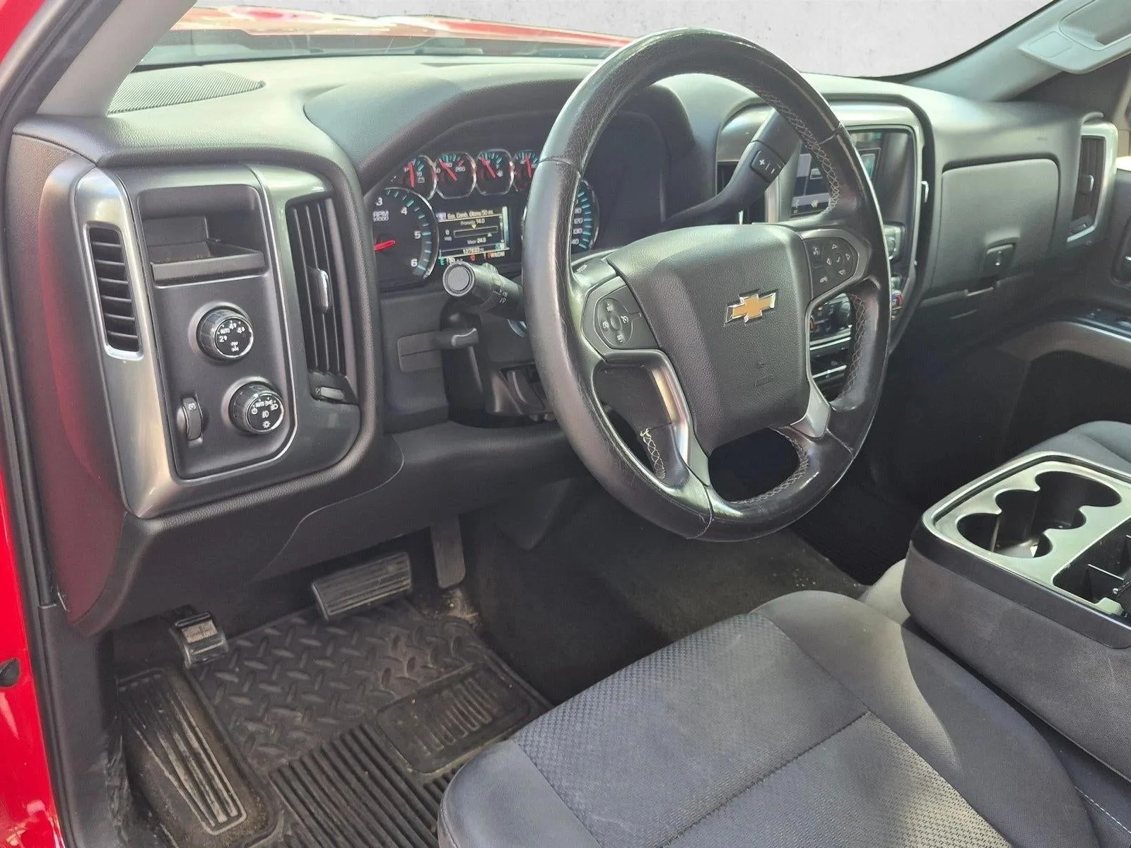 2016 Chevrolet Silverado 1500 LT photo 4