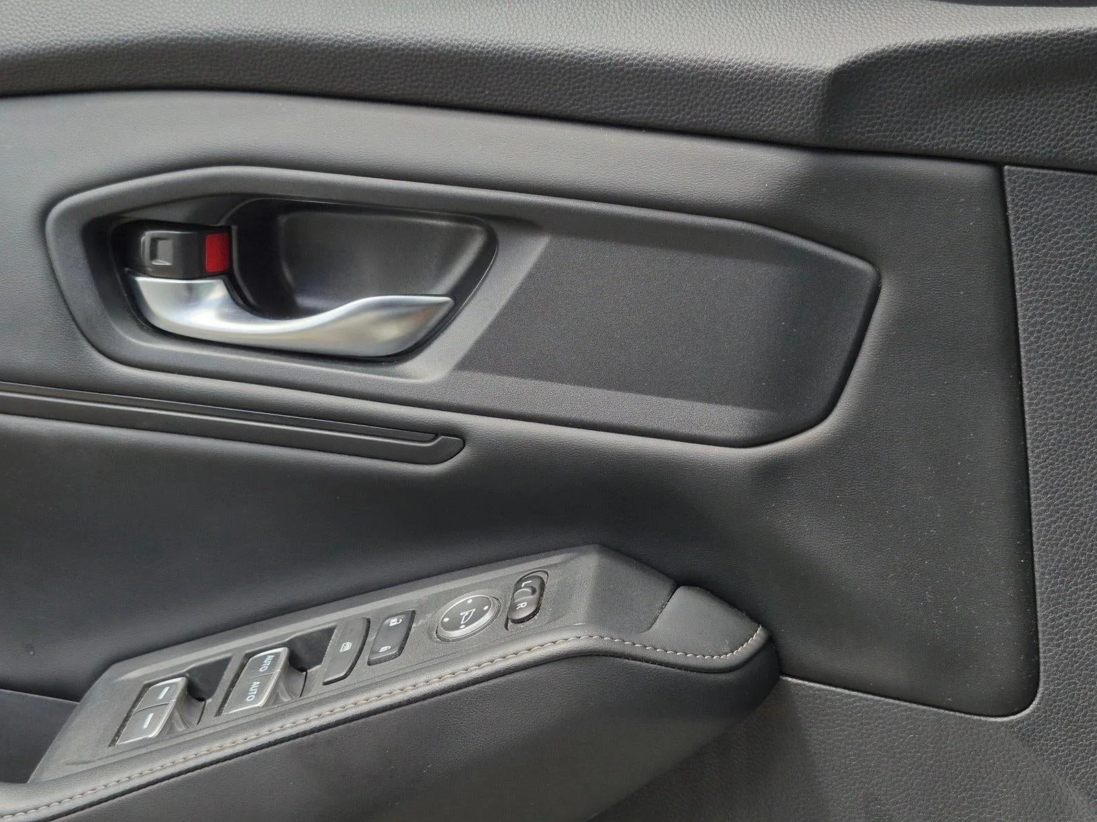 2023 Honda Accord Hybrid Sport  Sedan photo 2