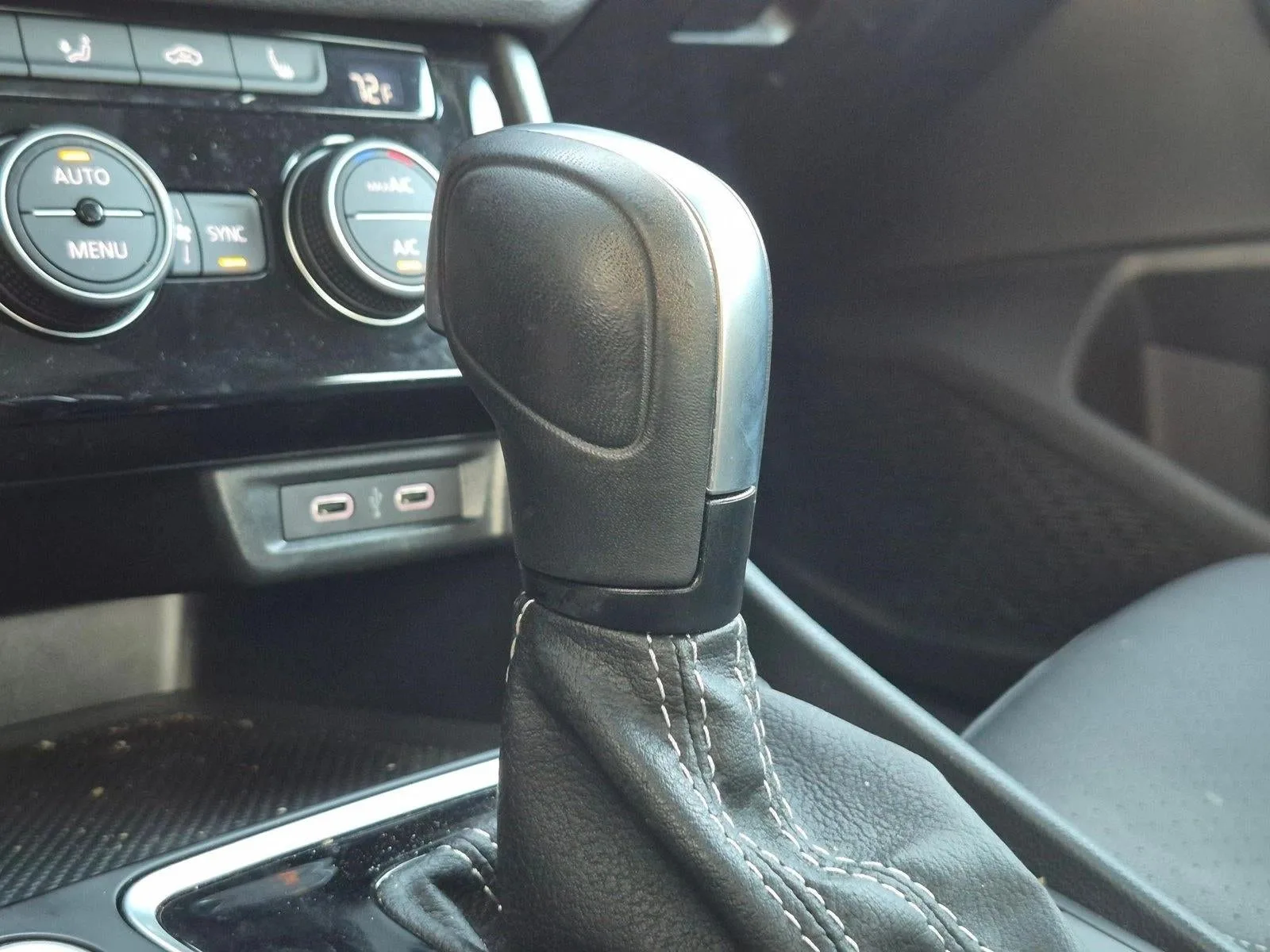 2021 Volkswagen Jetta SE Auto photo 8