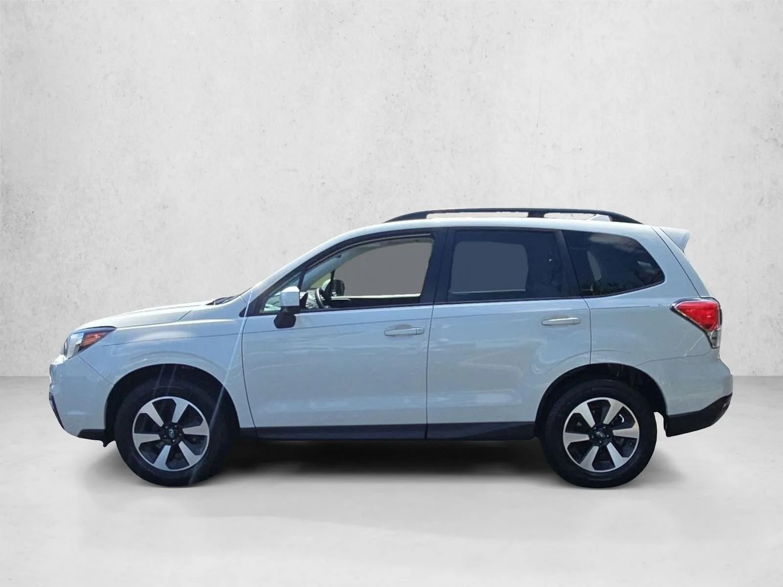 2018 Subaru Forester 2.5i Premium CVT photo 9