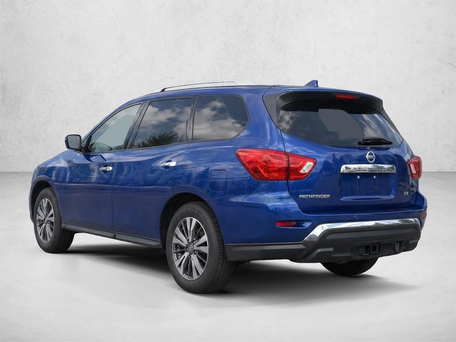 2020 Nissan Pathfinder FWD SV photo 5