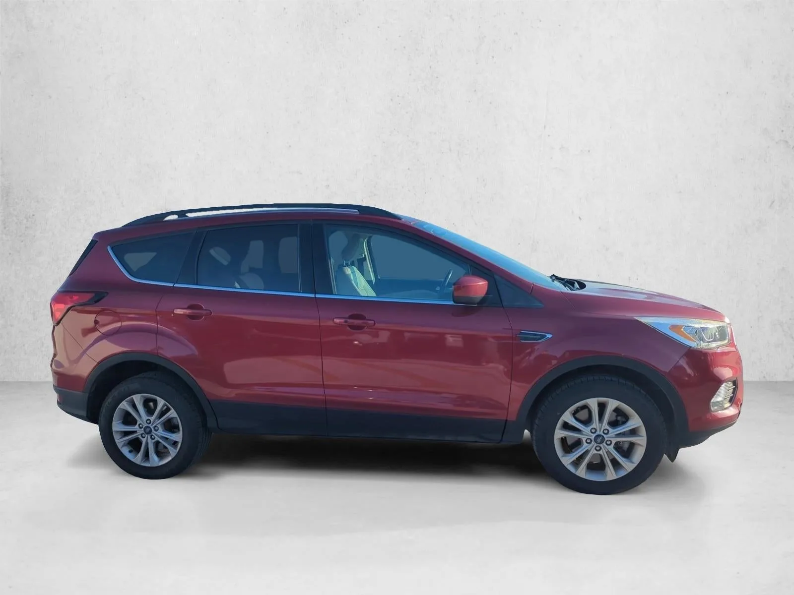 2019 Ford Escape SEL 4WD photo 4