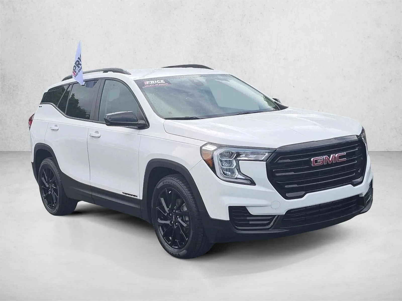 2023 GMC Terrain SLE photo 3