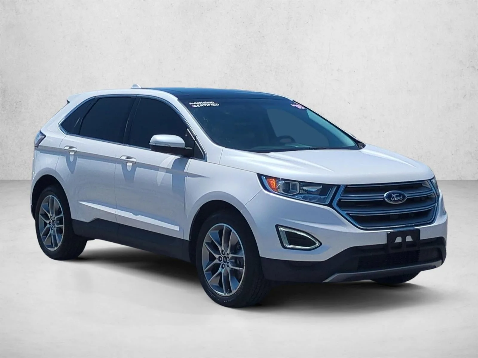2018 Ford Edge Titanium photo 3
